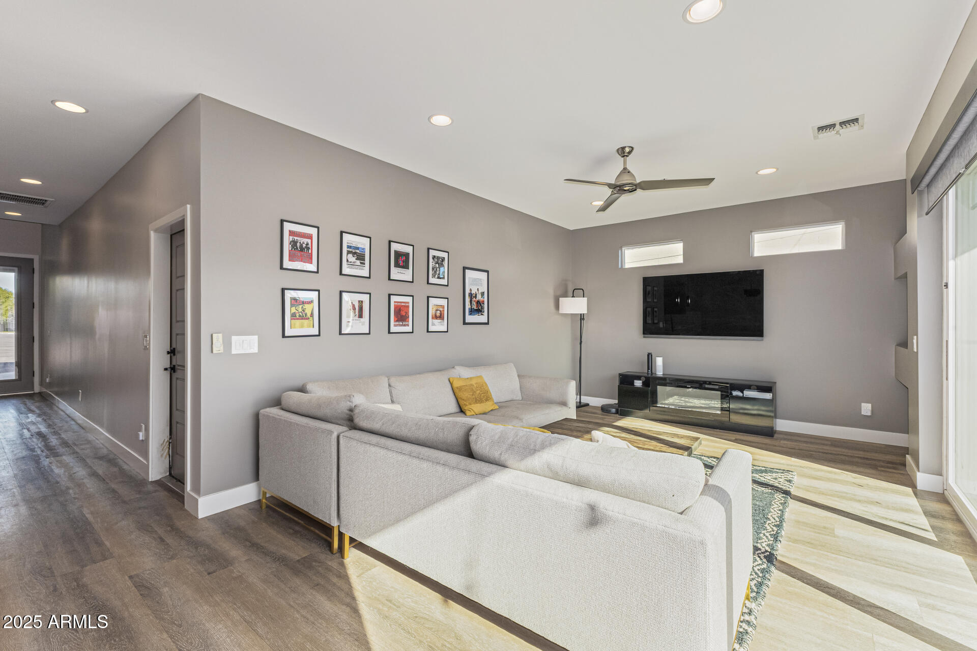 2315 E PINCHOT Avenue 113