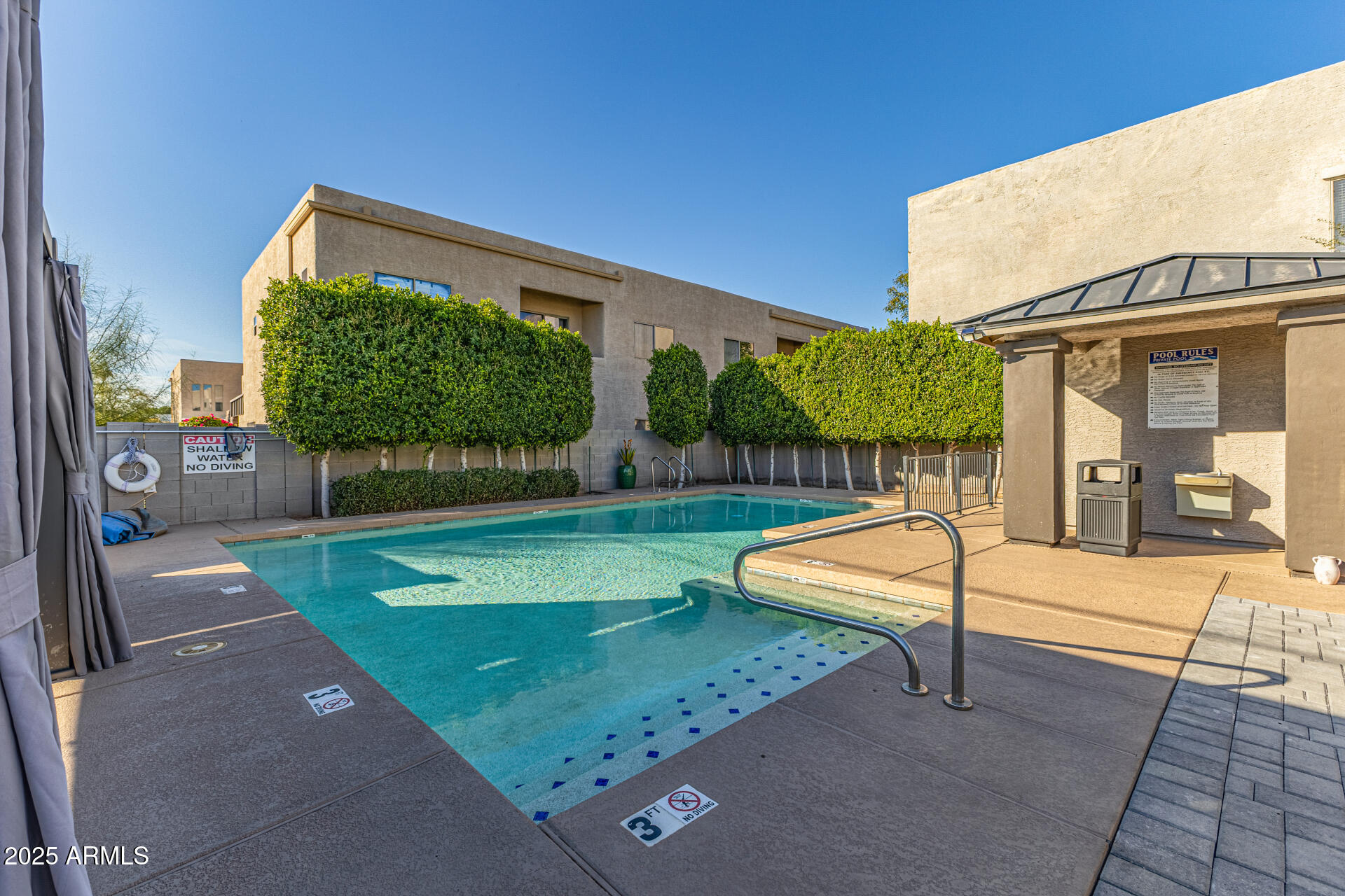 2315 E PINCHOT Avenue 113