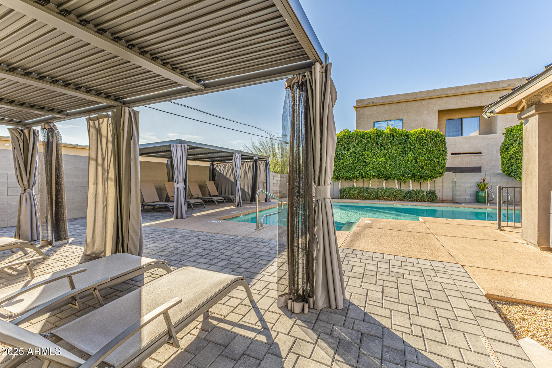 2315 E PINCHOT Avenue 113