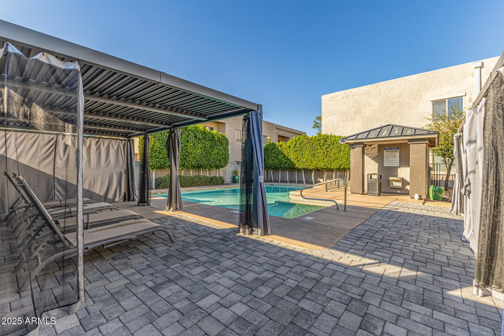 2315 E PINCHOT Avenue 113