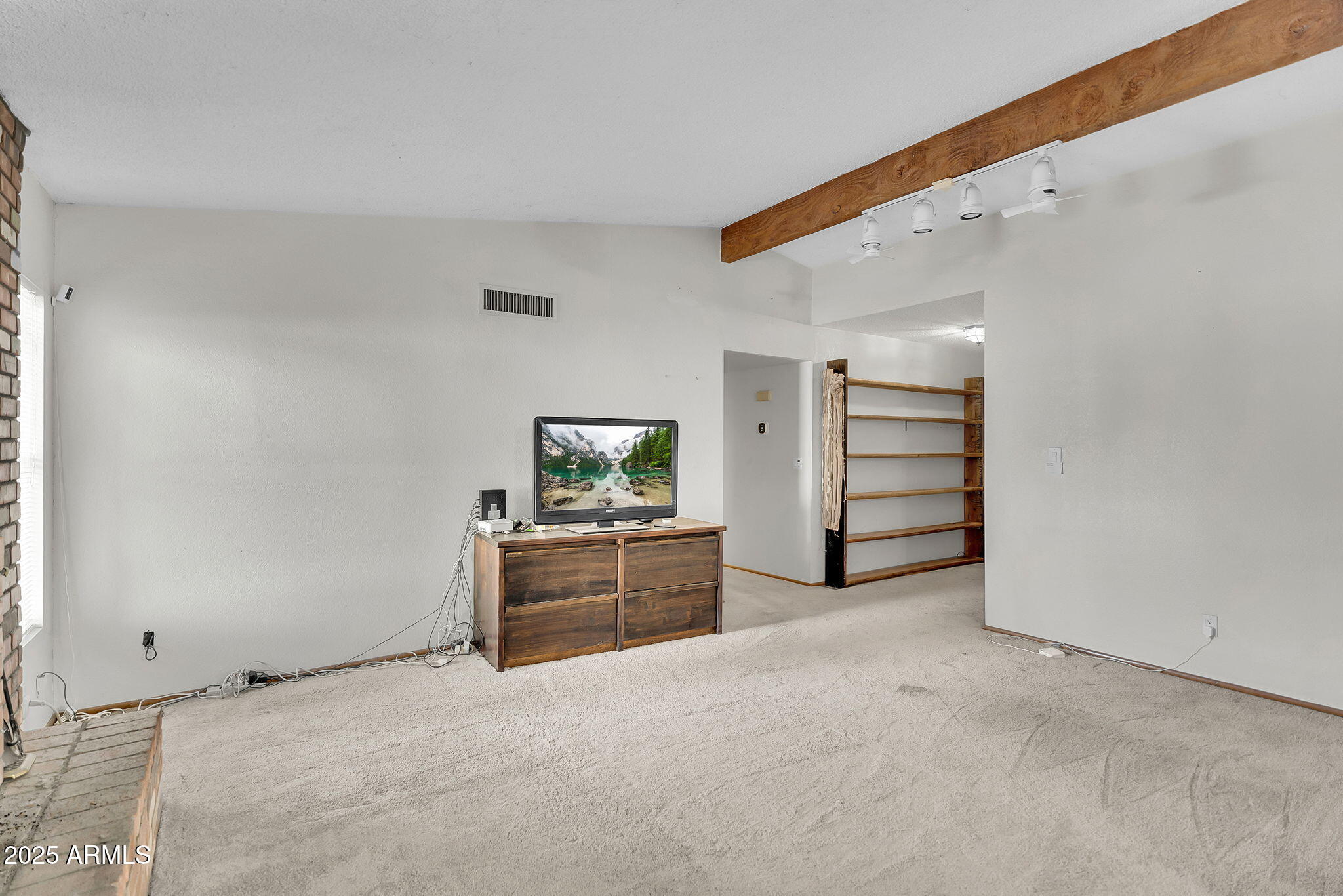 2812 E CONCHO Avenue