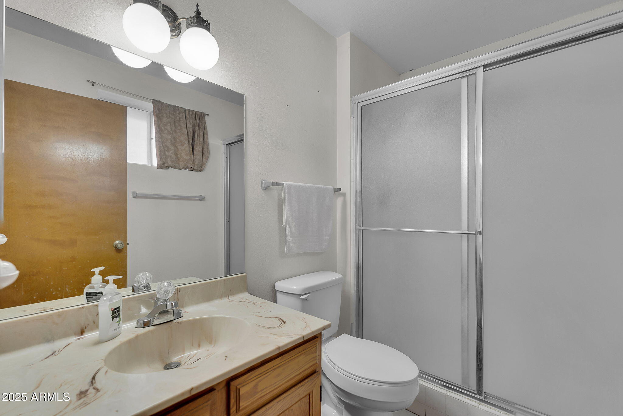 2812 E CONCHO Avenue