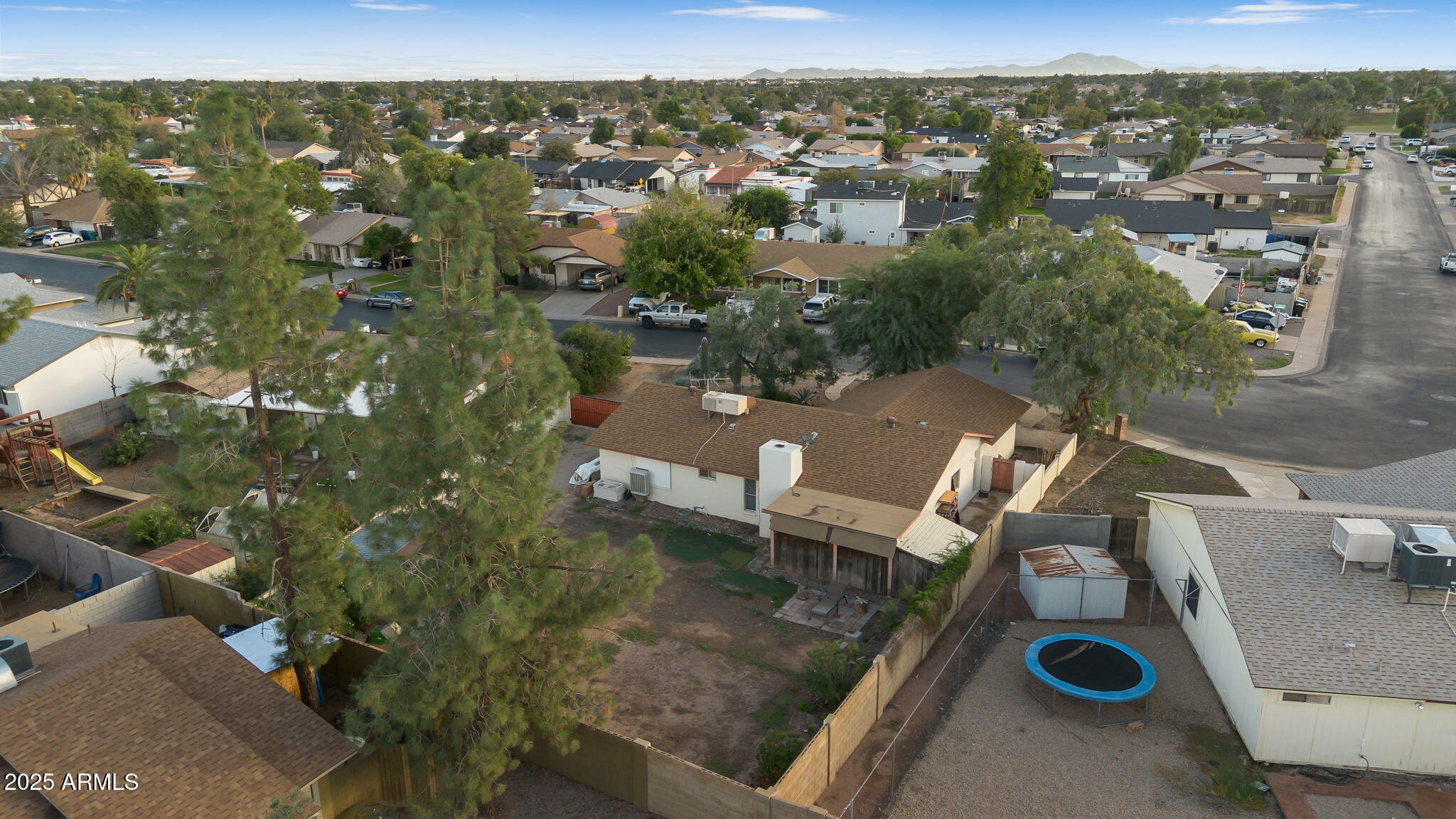 2812 E CONCHO Avenue