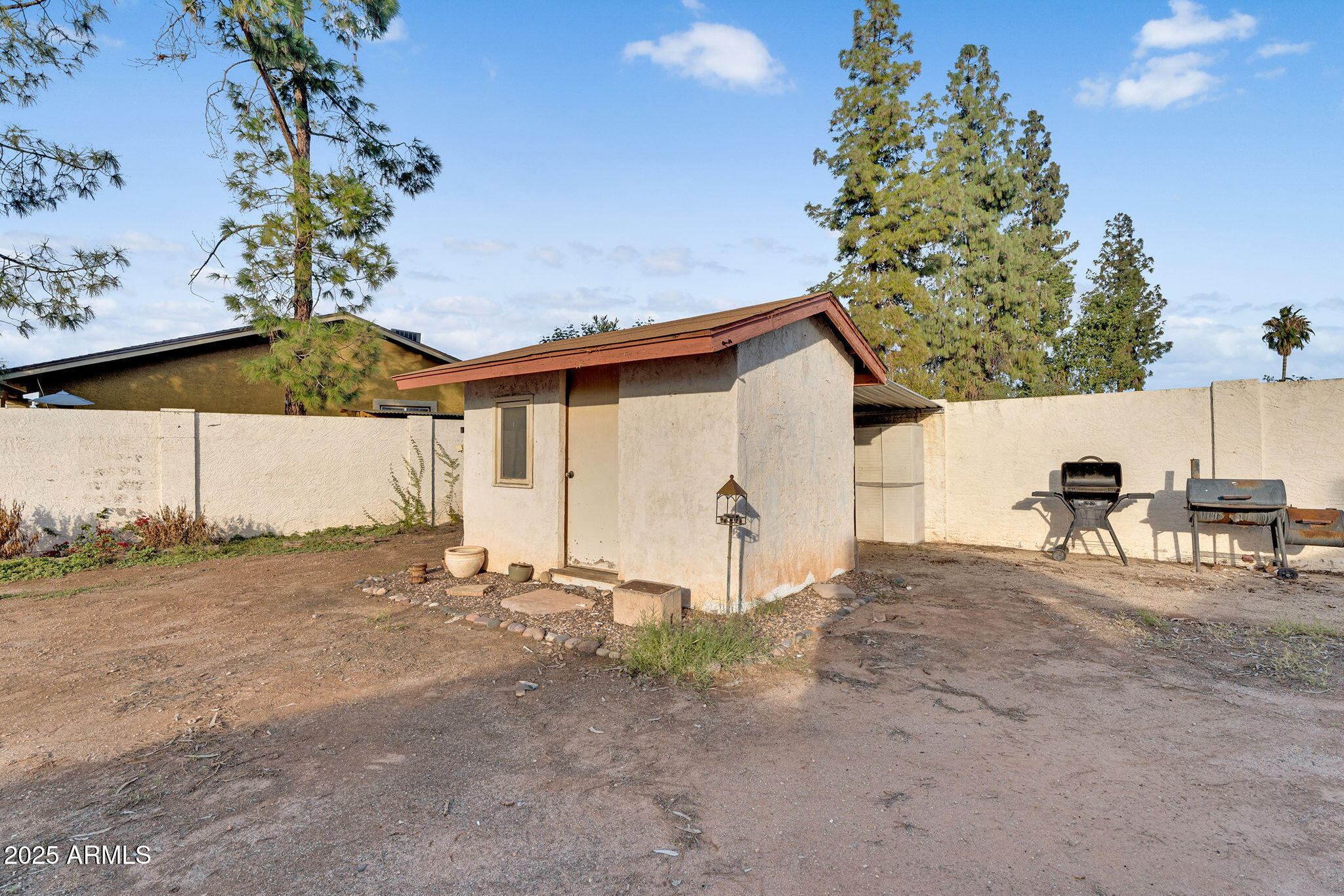 2812 E CONCHO Avenue