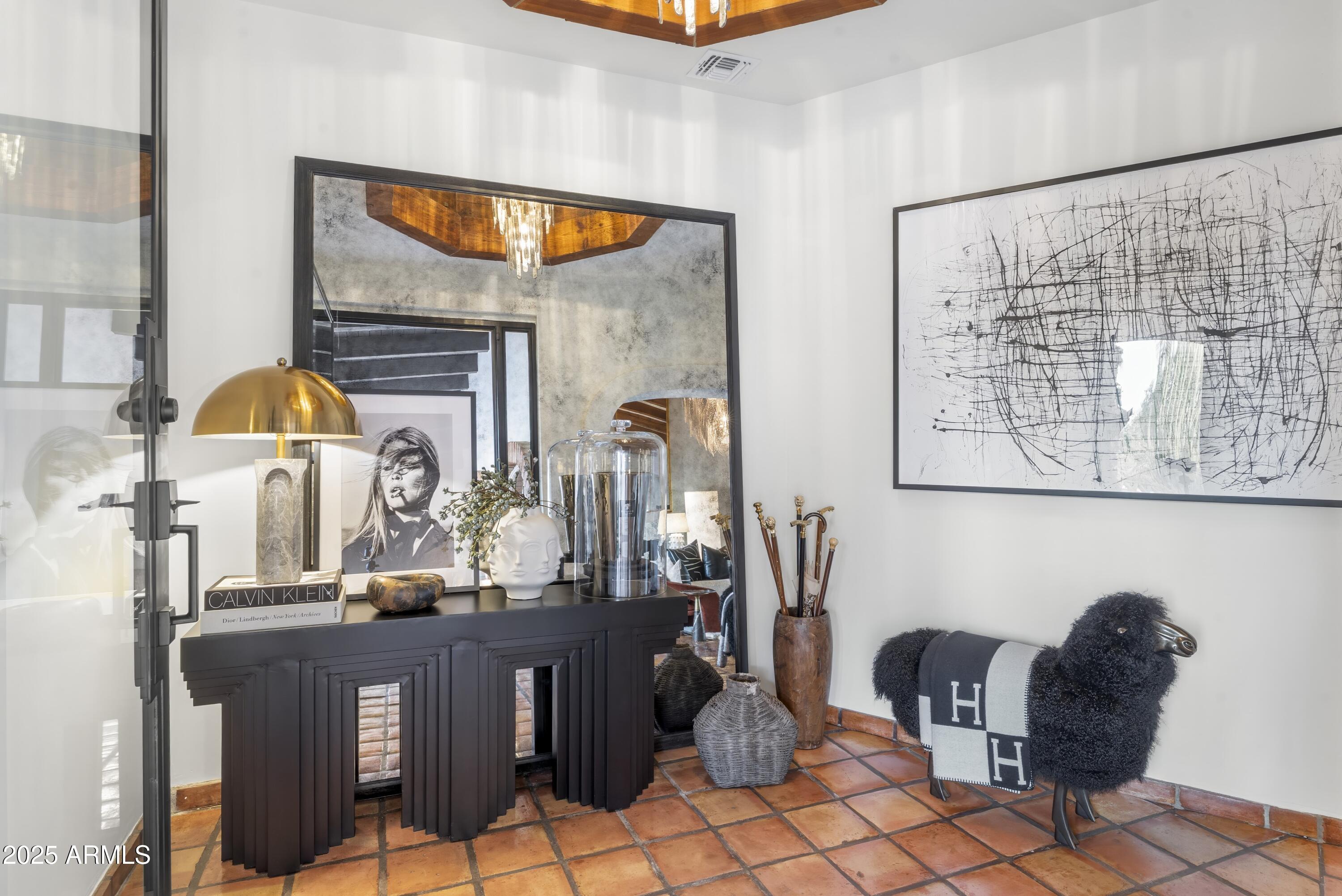 8119 E FOOTHILLS Drive