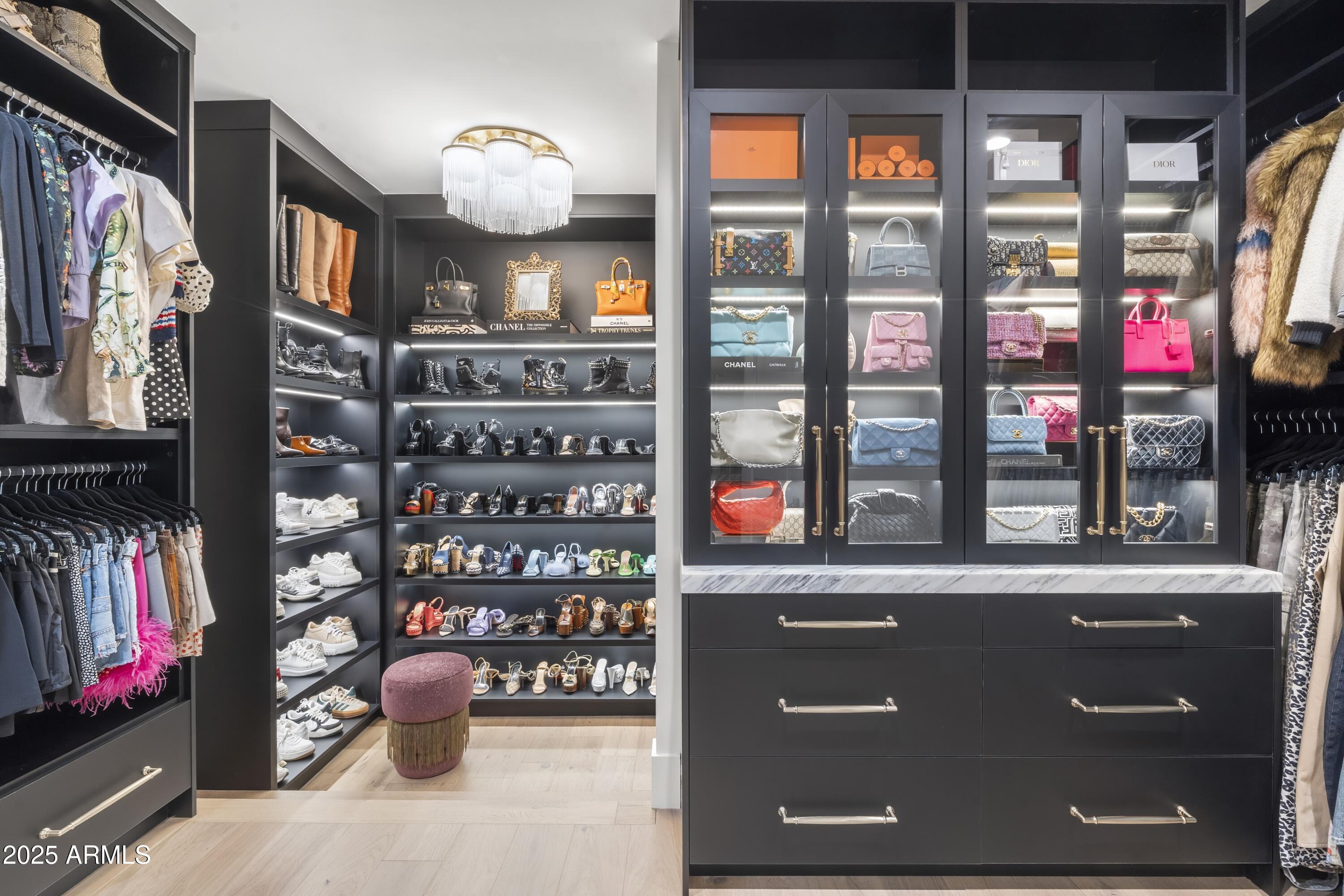 8119 E FOOTHILLS Drive