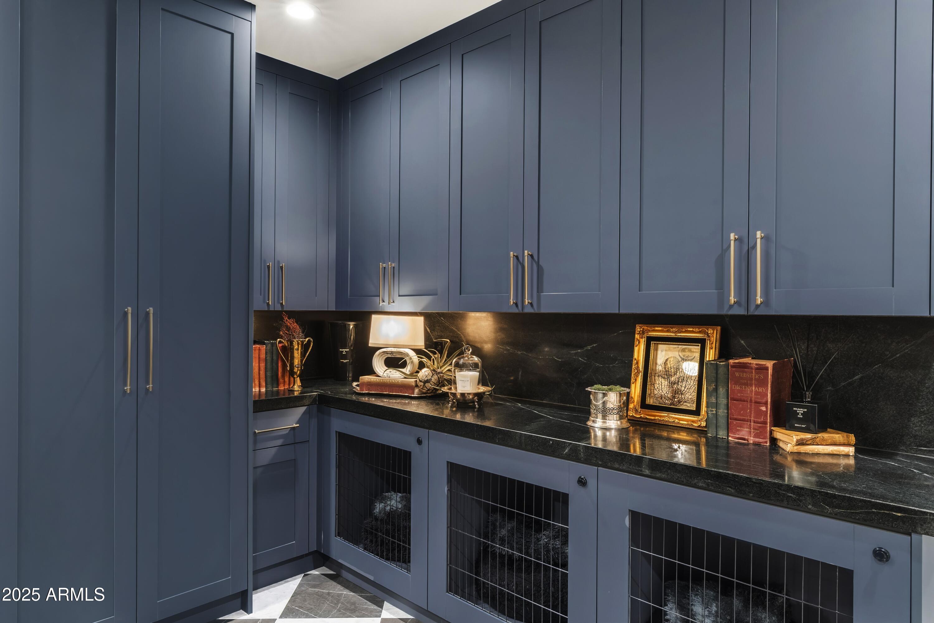 8119 E FOOTHILLS Drive