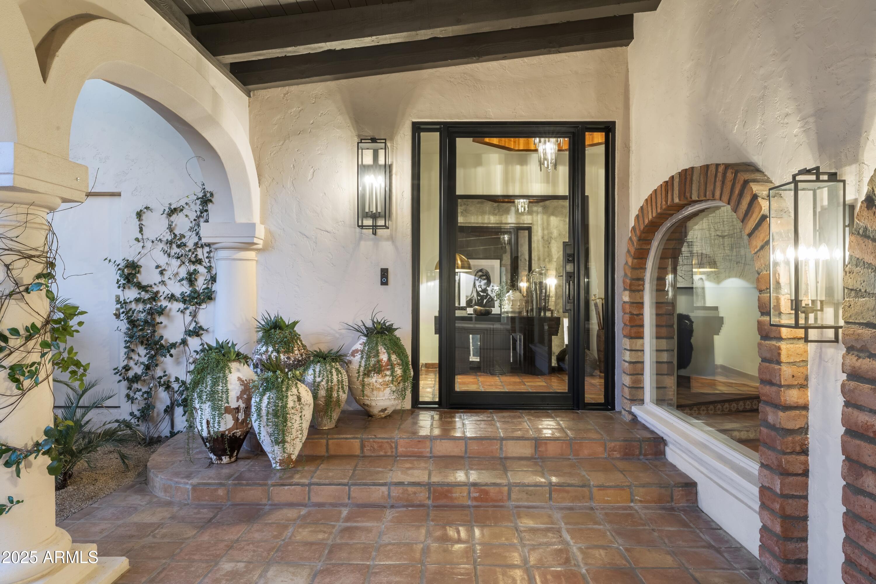 8119 E FOOTHILLS Drive