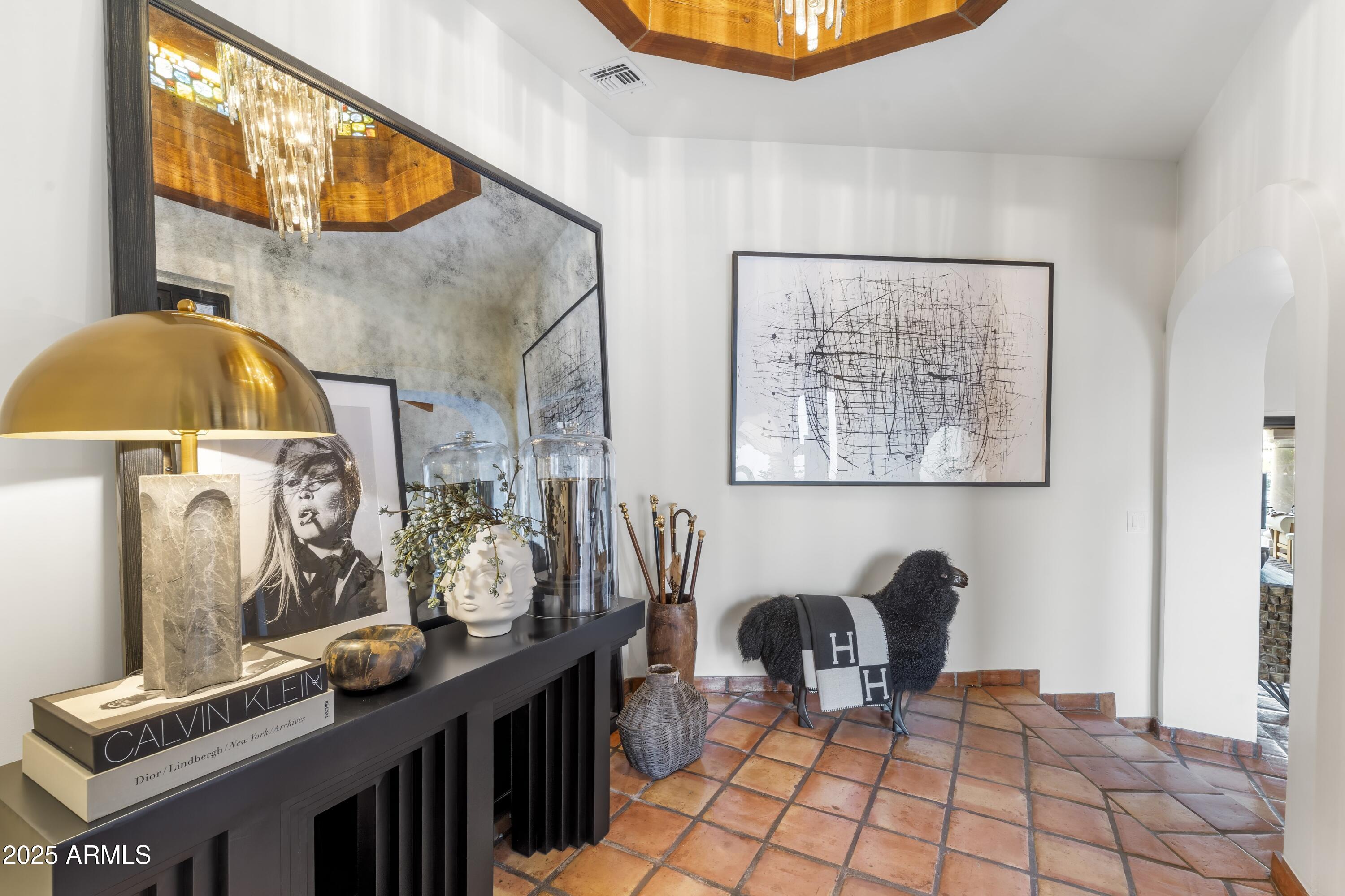 8119 E FOOTHILLS Drive