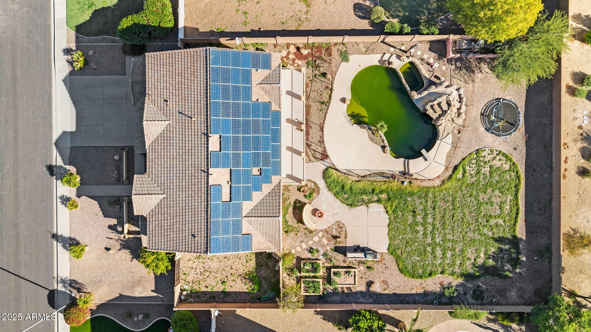 4167 E RAVENSWOOD Drive