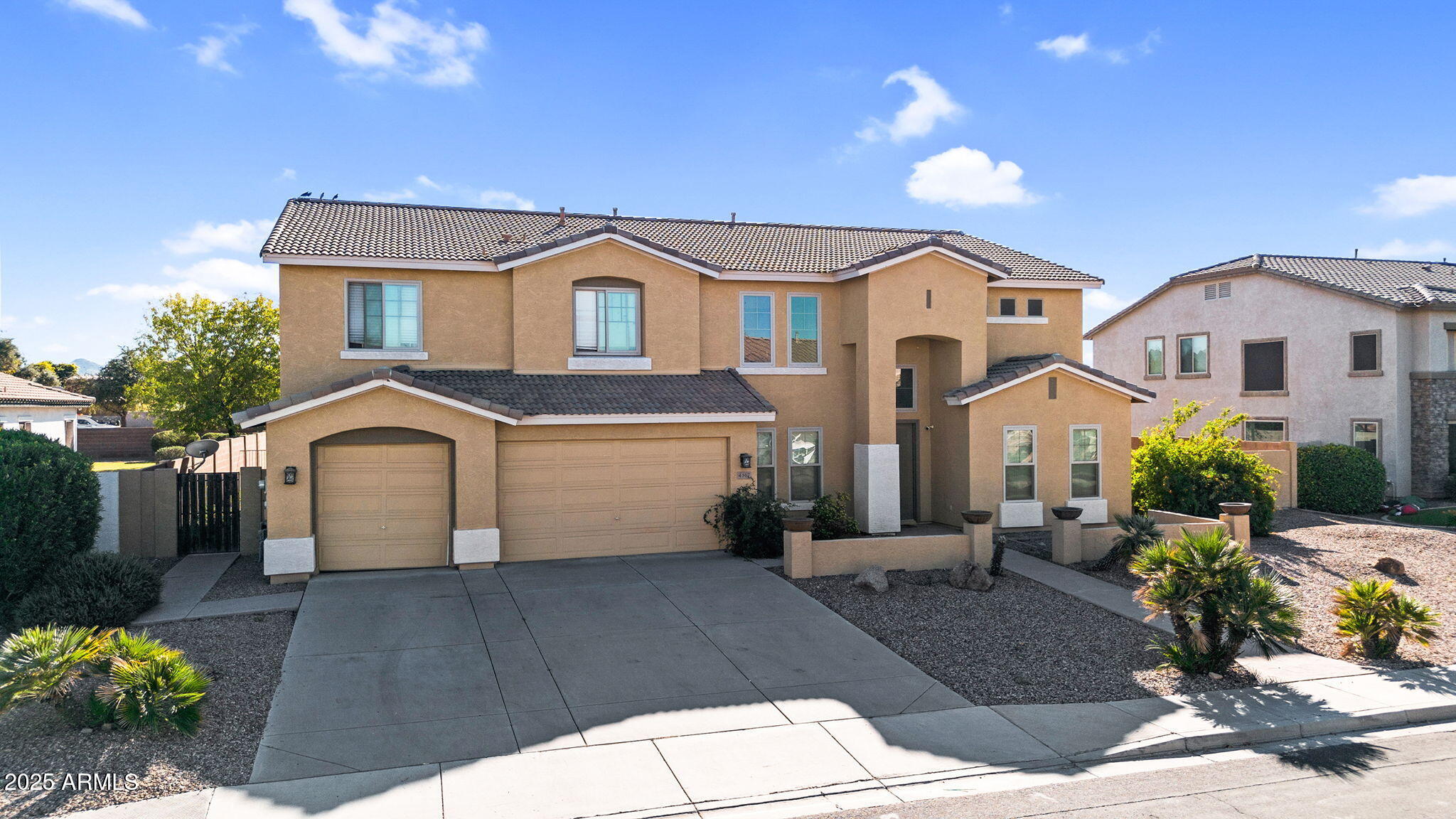 4167 E RAVENSWOOD Drive