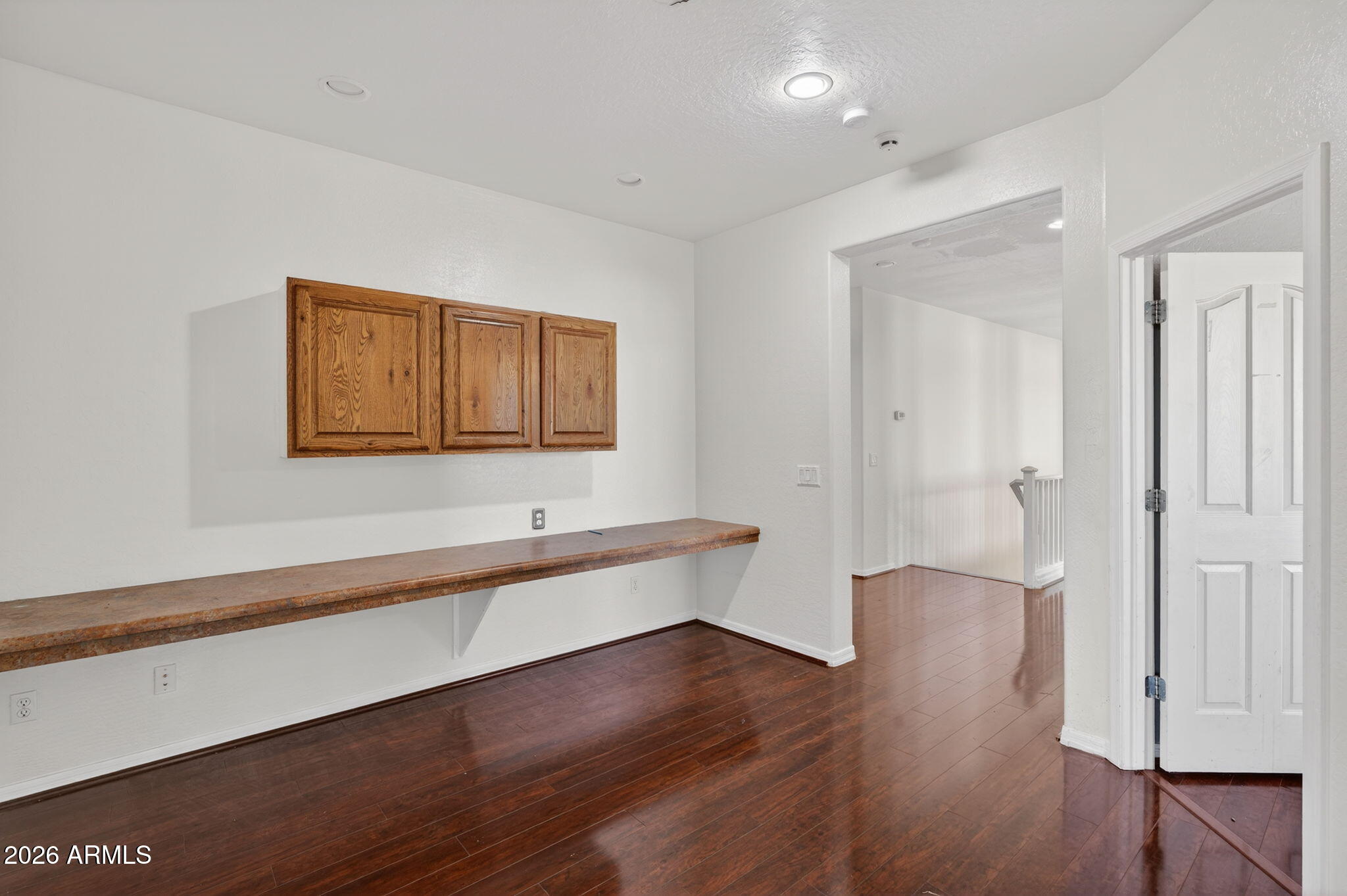 4167 E RAVENSWOOD Drive