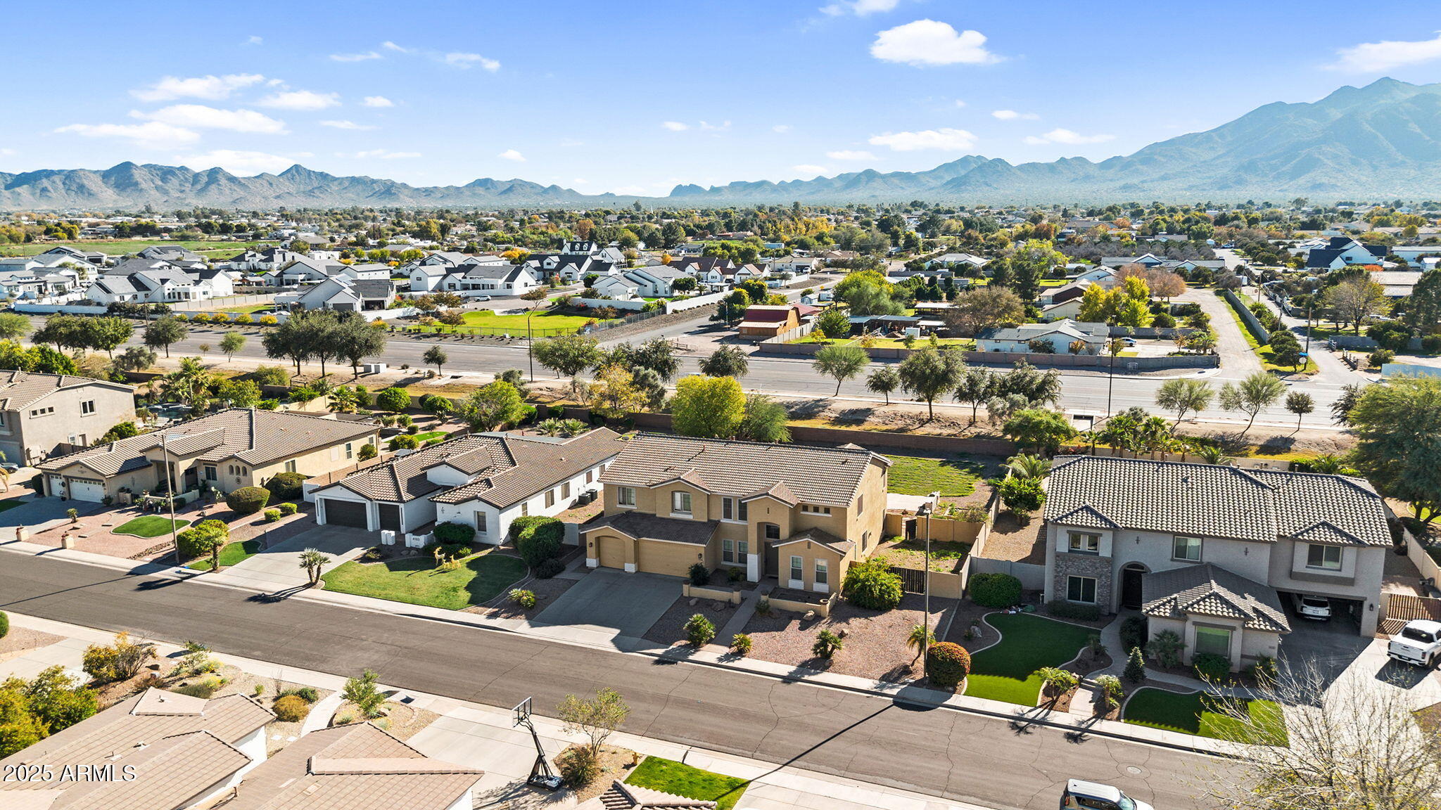 4167 E RAVENSWOOD Drive