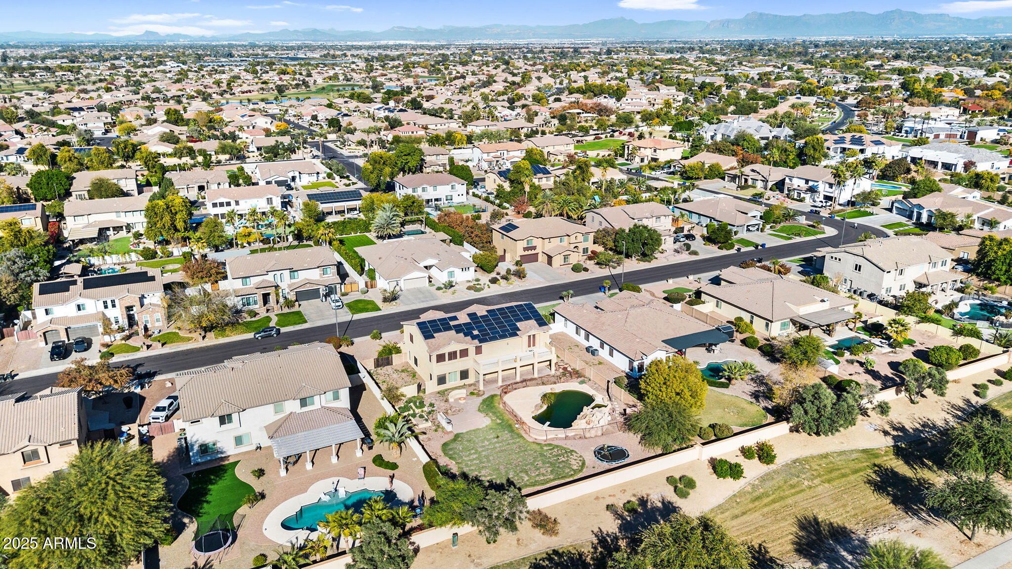 4167 E RAVENSWOOD Drive