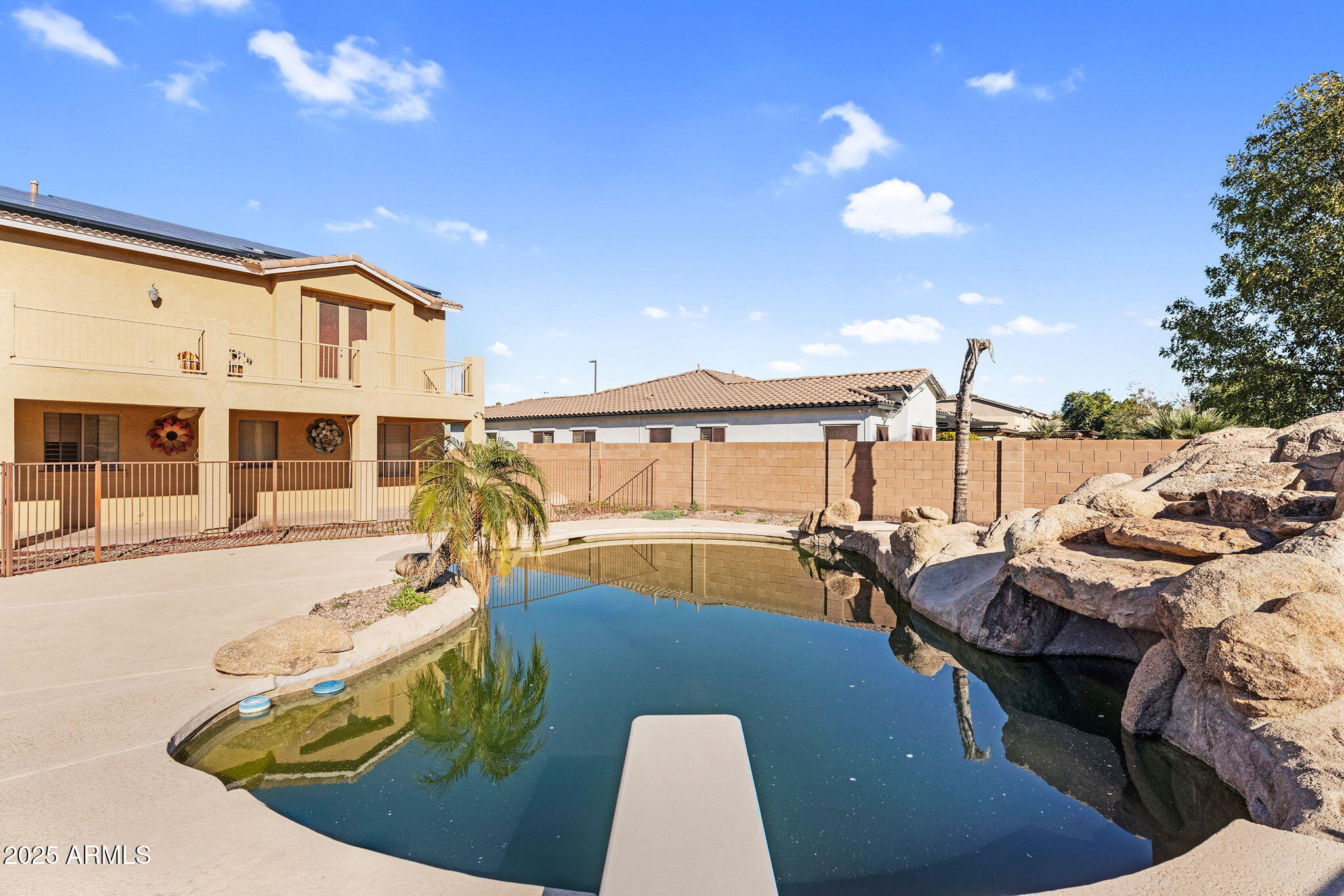 4167 E RAVENSWOOD Drive