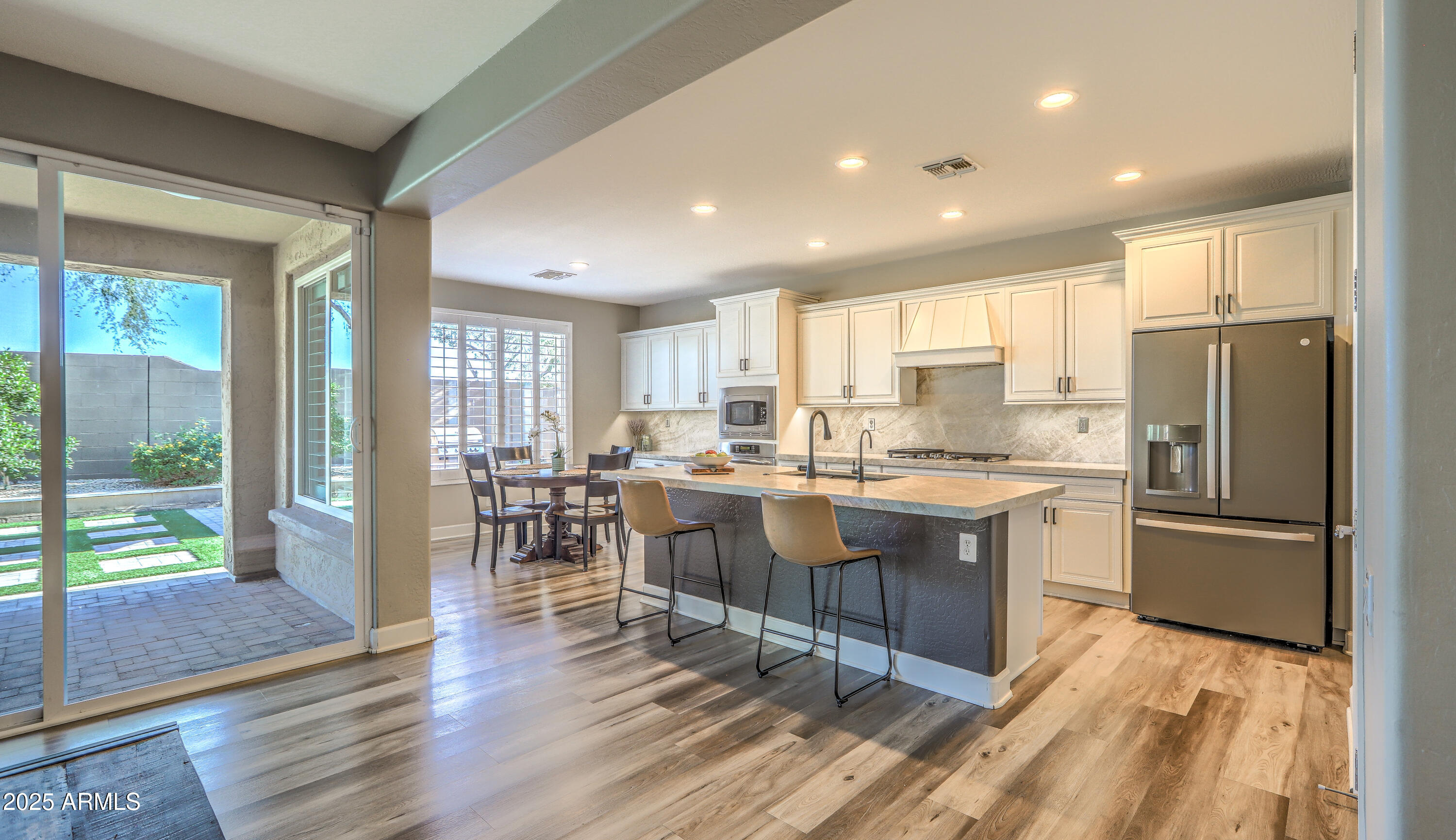 21621 N 39TH Terrace