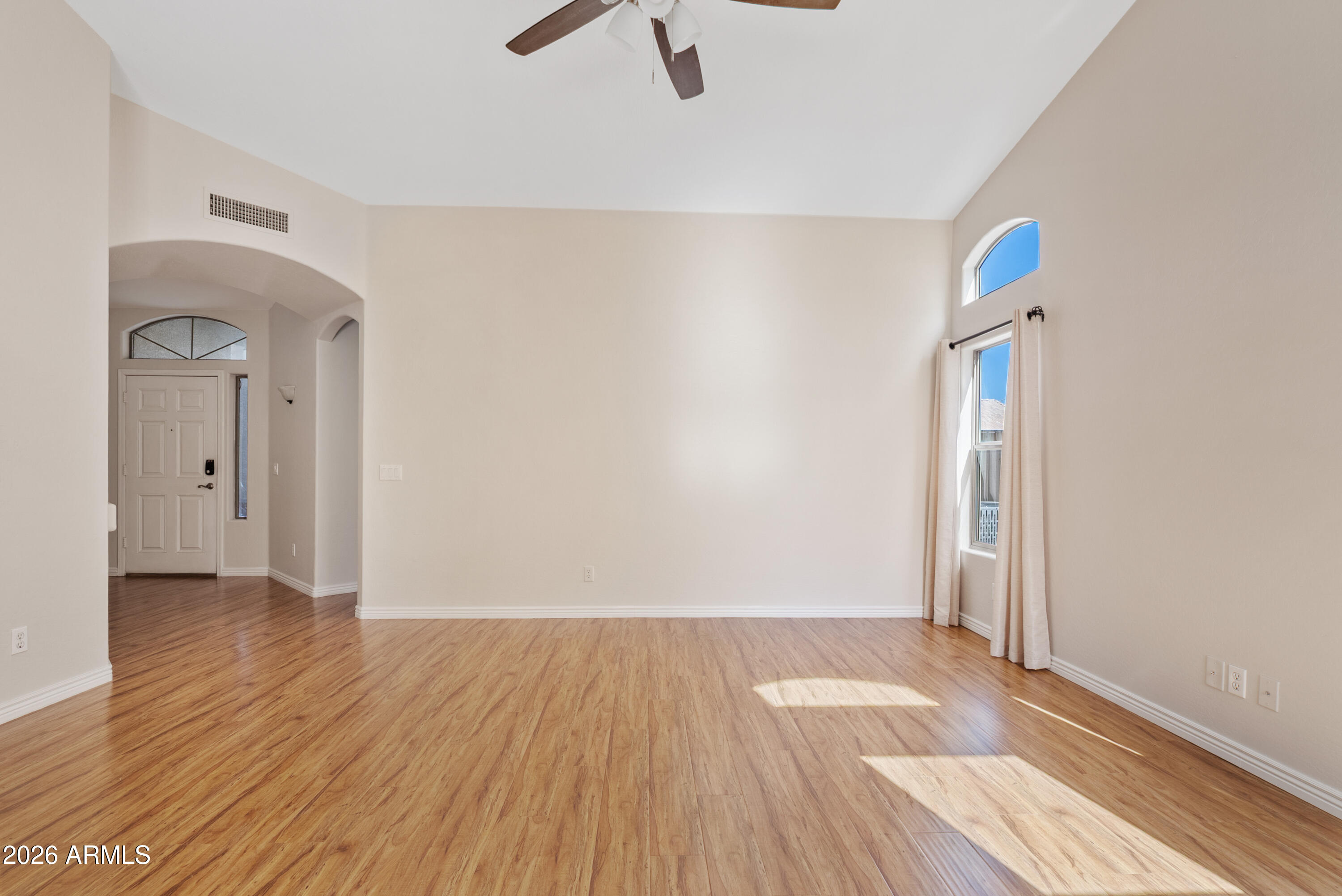 1932 N MESA Drive Unit: 33