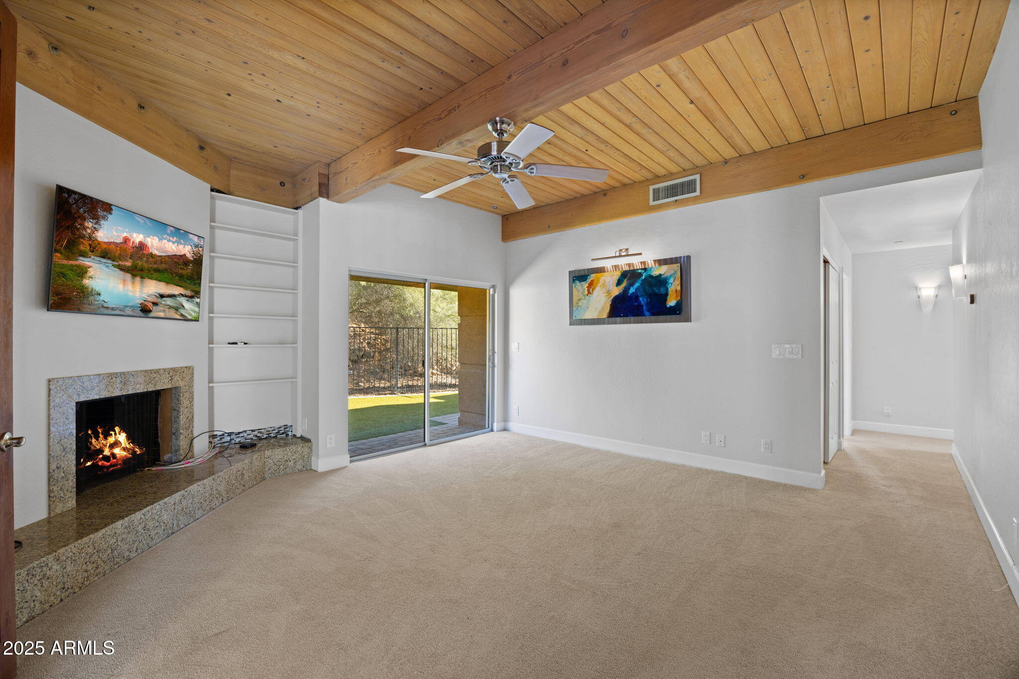 4820 E COTTONTAIL RUN Road N