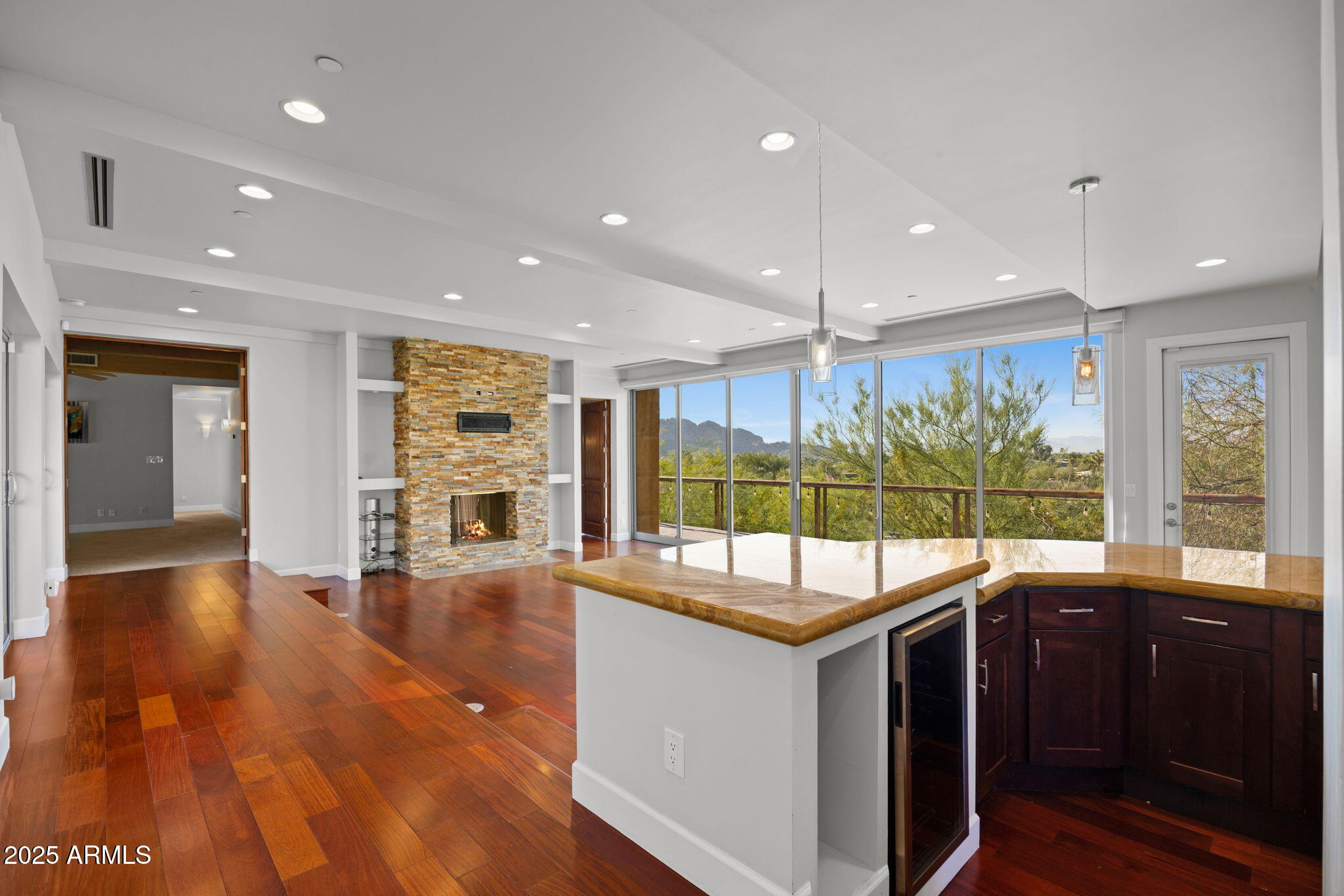 4820 E COTTONTAIL RUN Road N