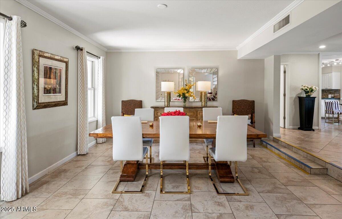 4830 E Mcdonald Drive