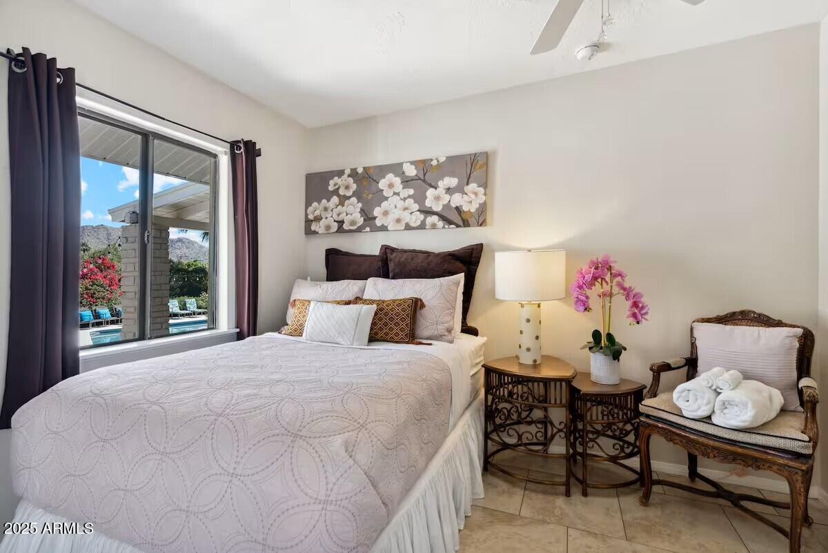 4830 E Mcdonald Drive