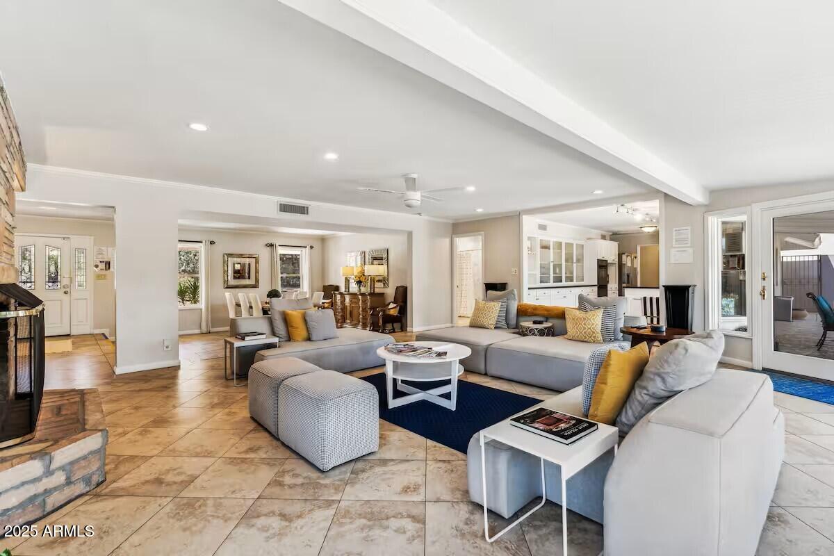 4830 E Mcdonald Drive