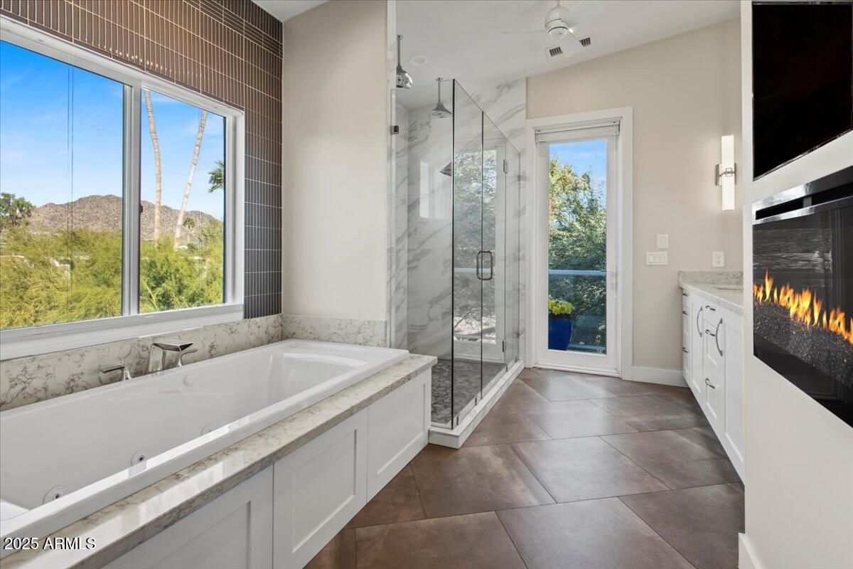 4830 E Mcdonald Drive