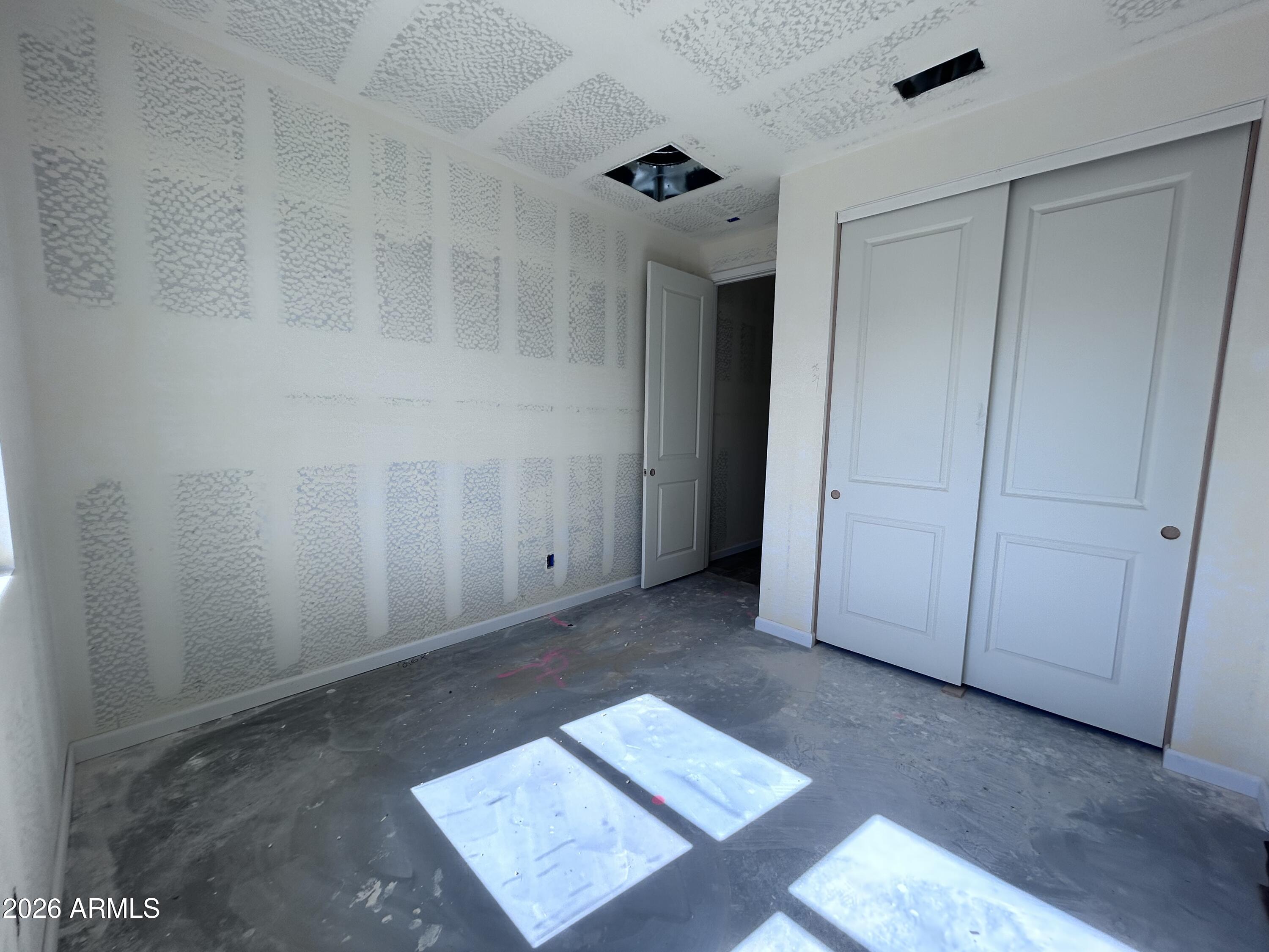 2670 E HOMESTEADER Road