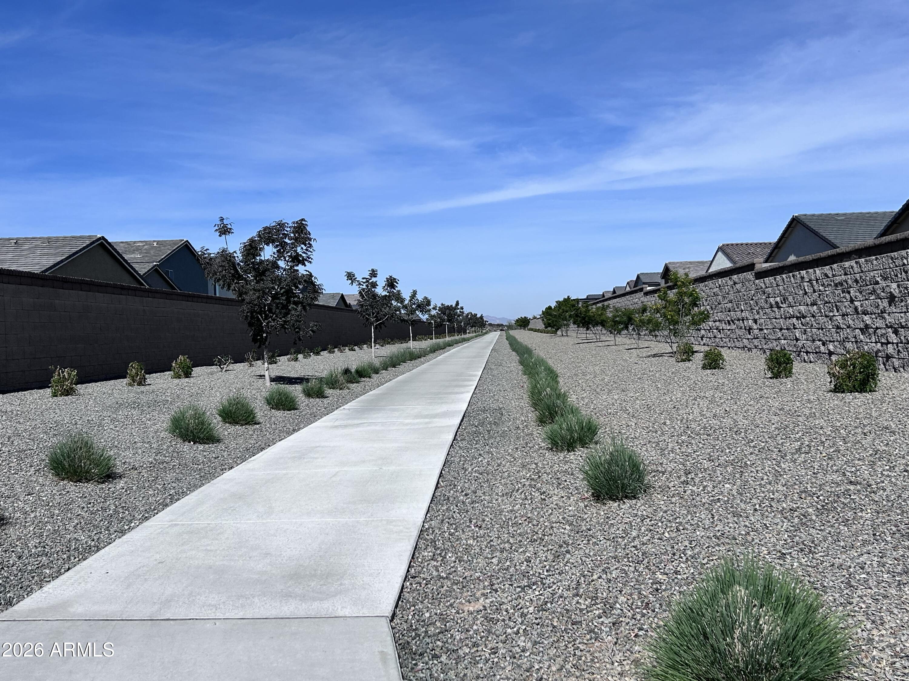 2670 E HOMESTEADER Road