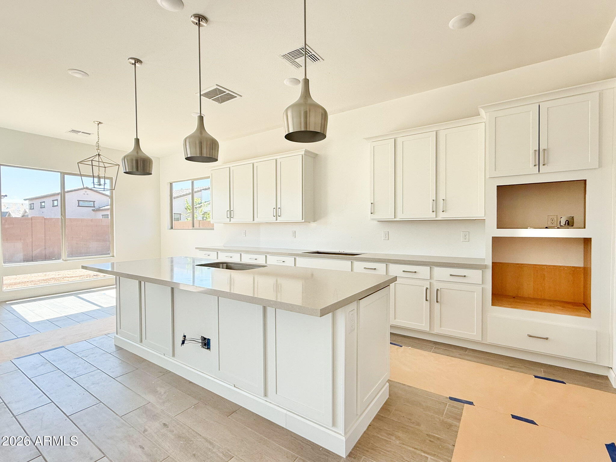 22889 E TWIN ACRES Drive