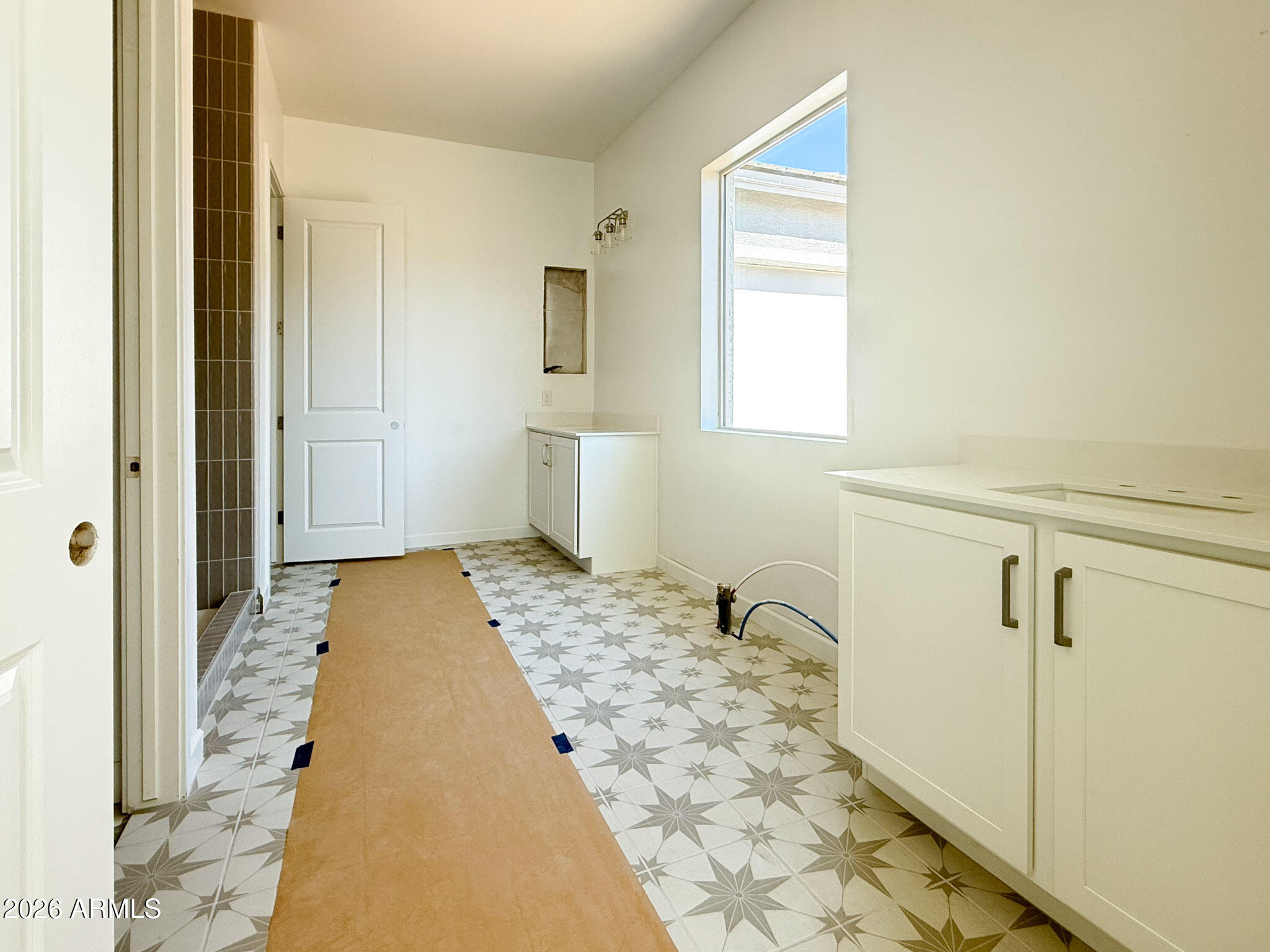 22889 E TWIN ACRES Drive