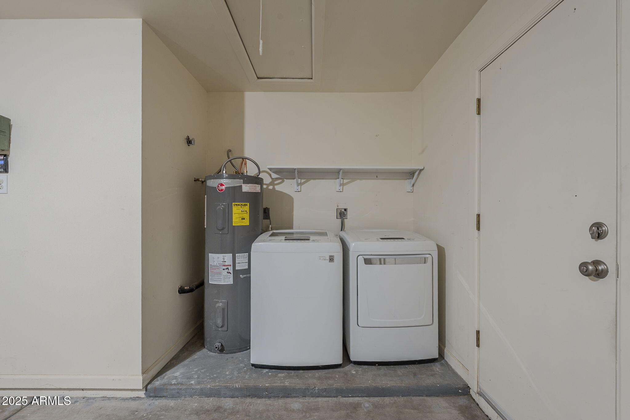 6443 E SANDRA Terrace