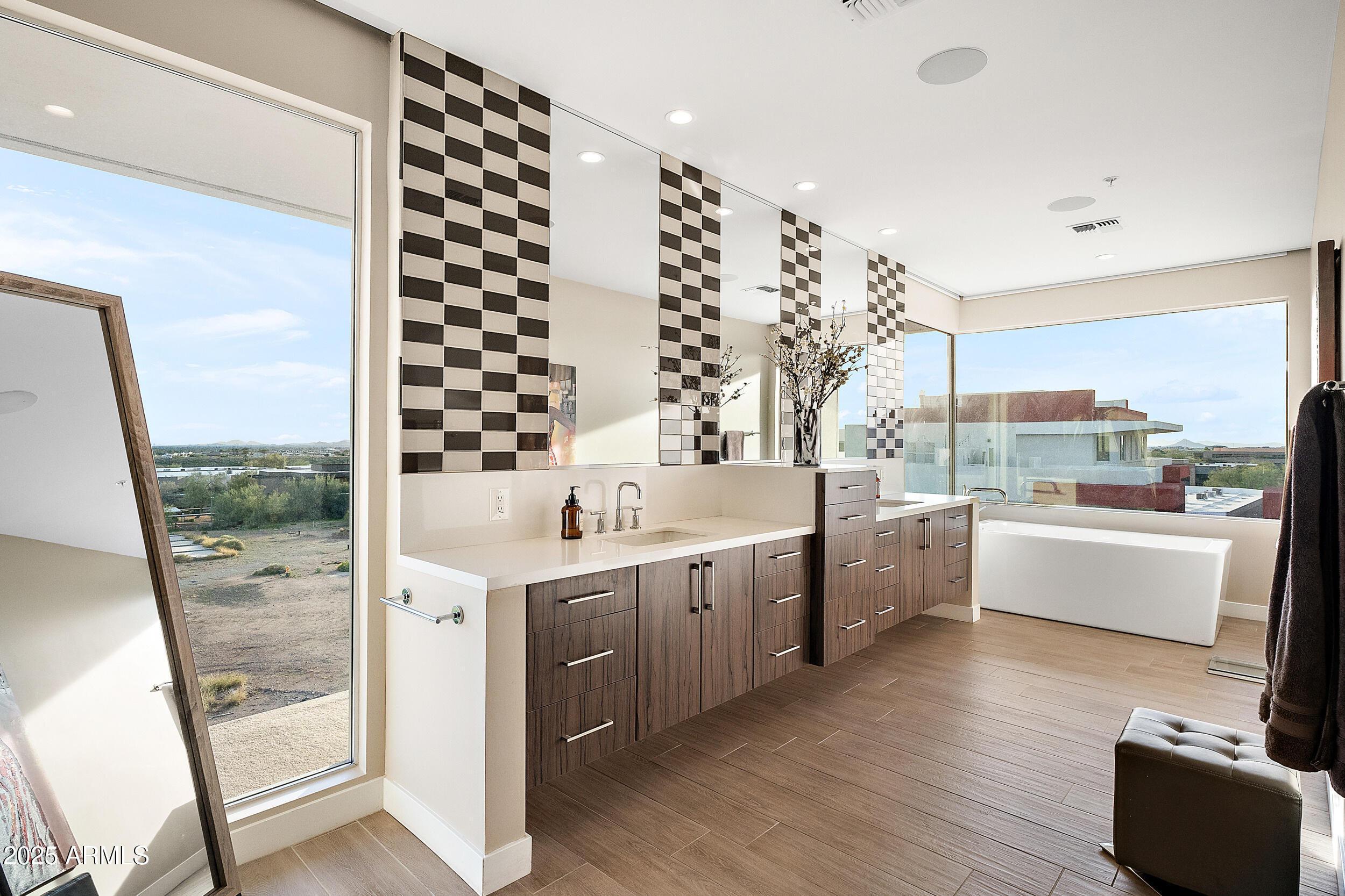 16580 N 92ND Street 4001