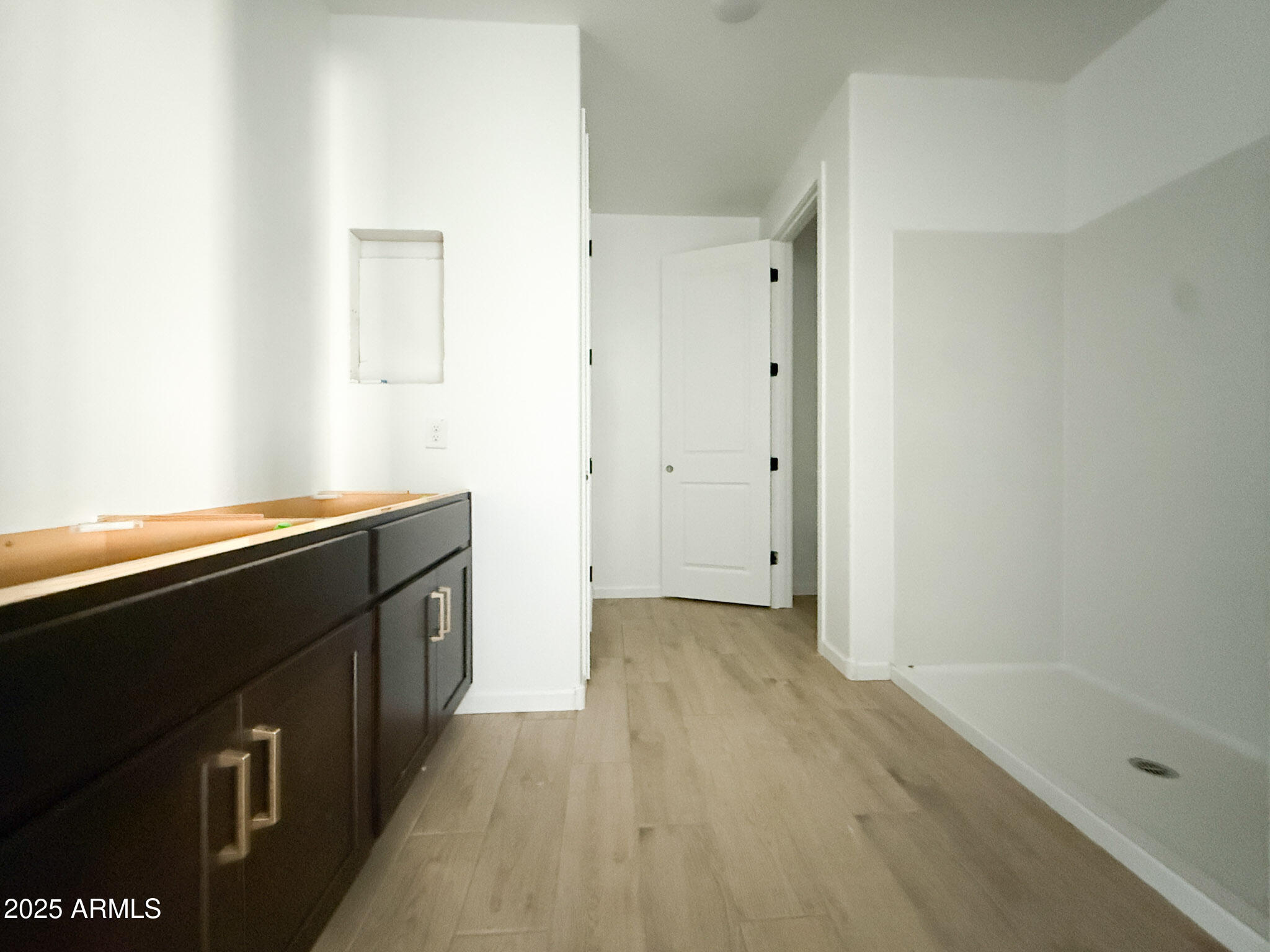 9546 W TAMARISK Avenue