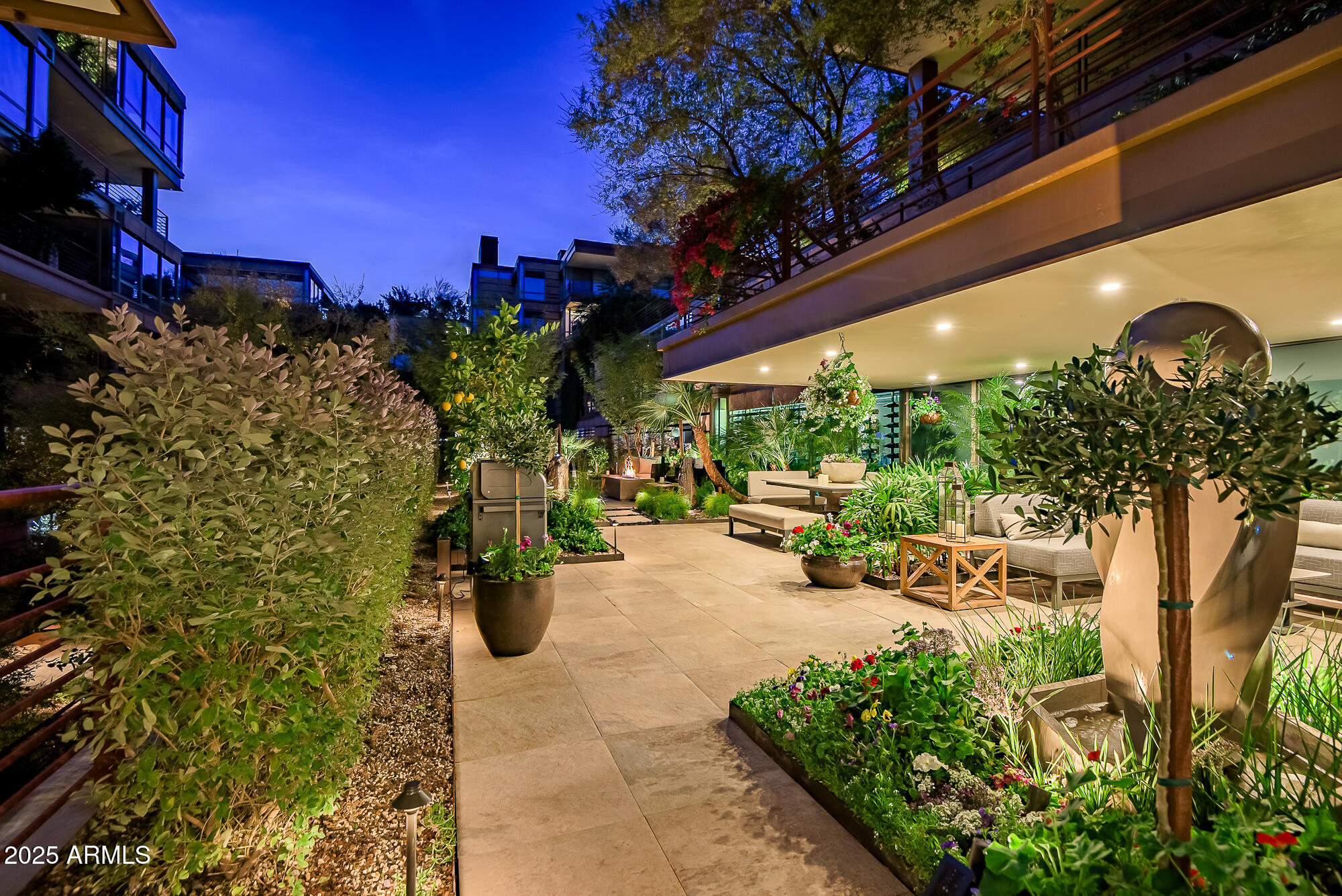 7167 E RANCHO VISTA Drive 3002