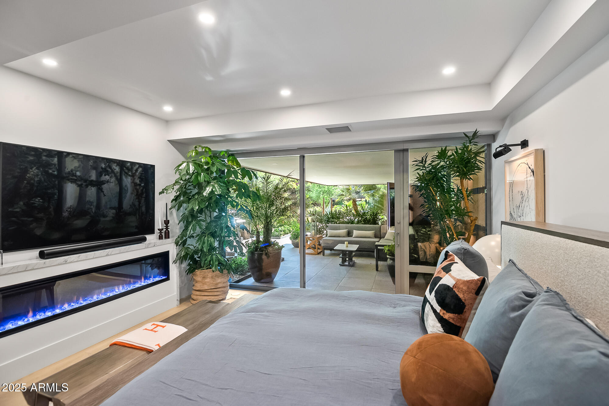 7167 E RANCHO VISTA Drive 3002