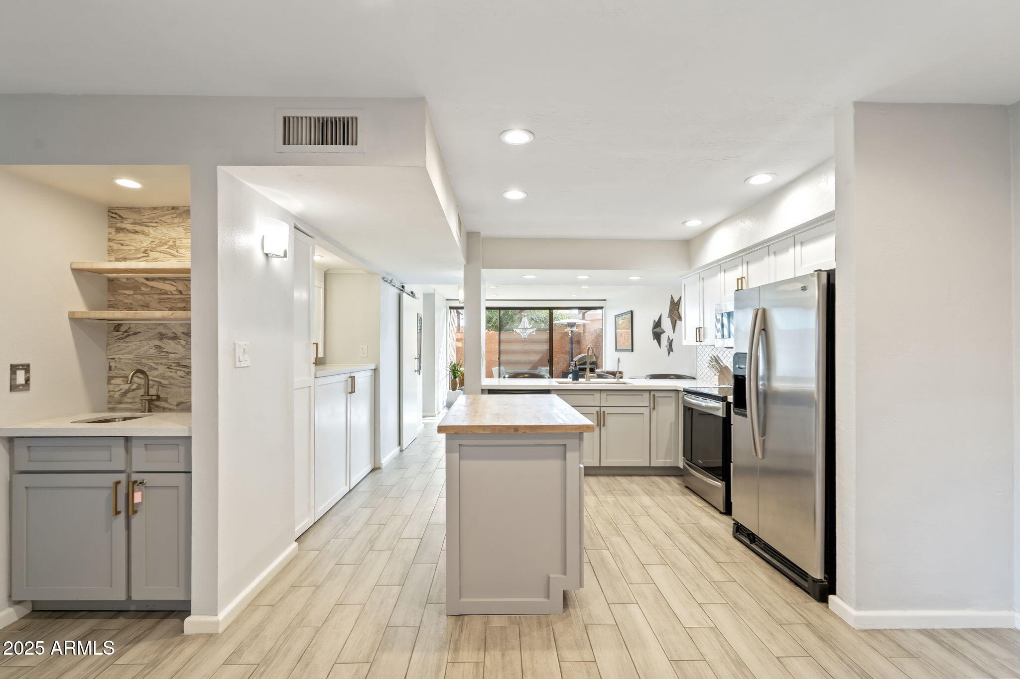 7401 N SCOTTSDALE Road 24