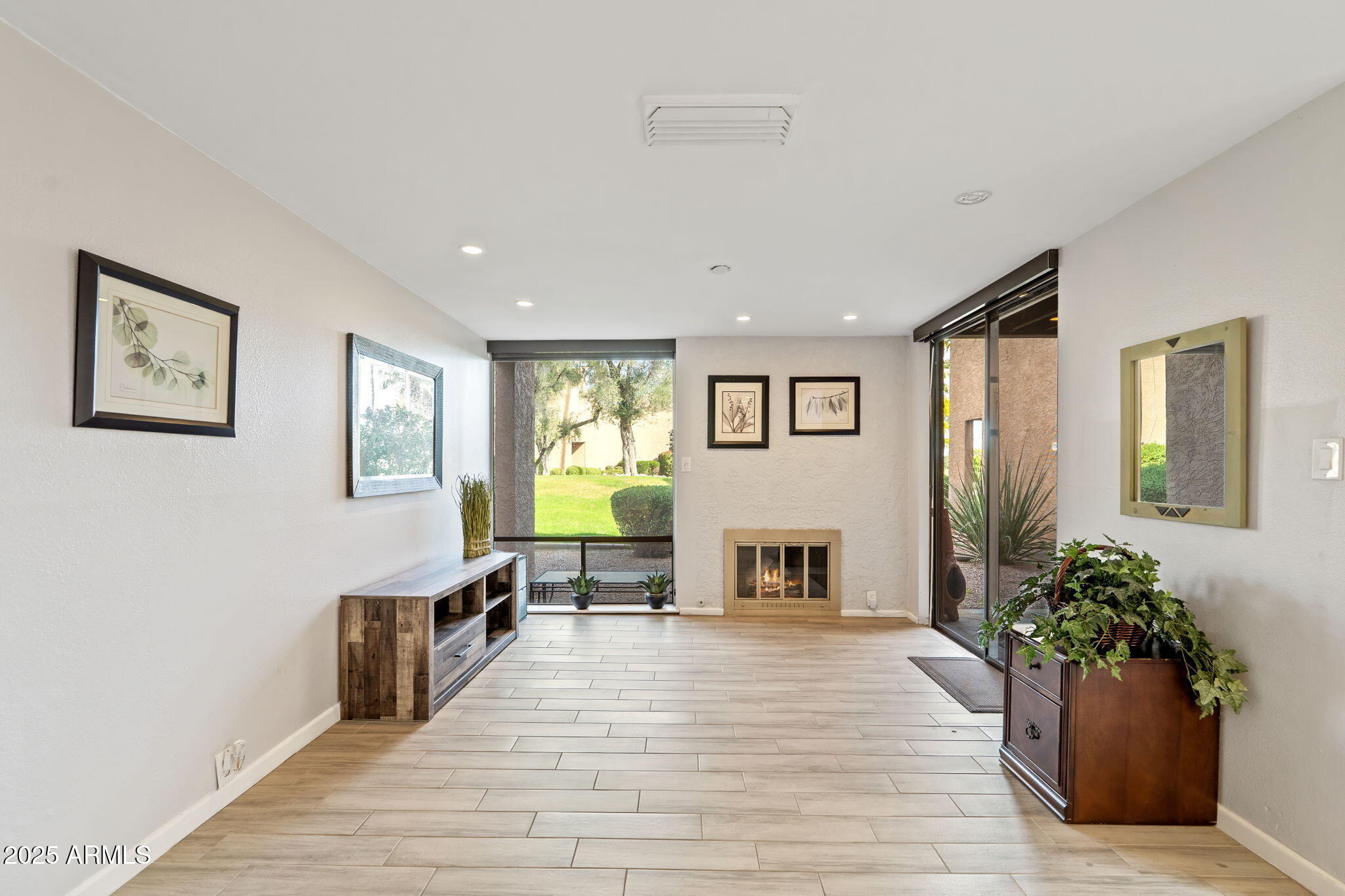 7401 N SCOTTSDALE Road 24