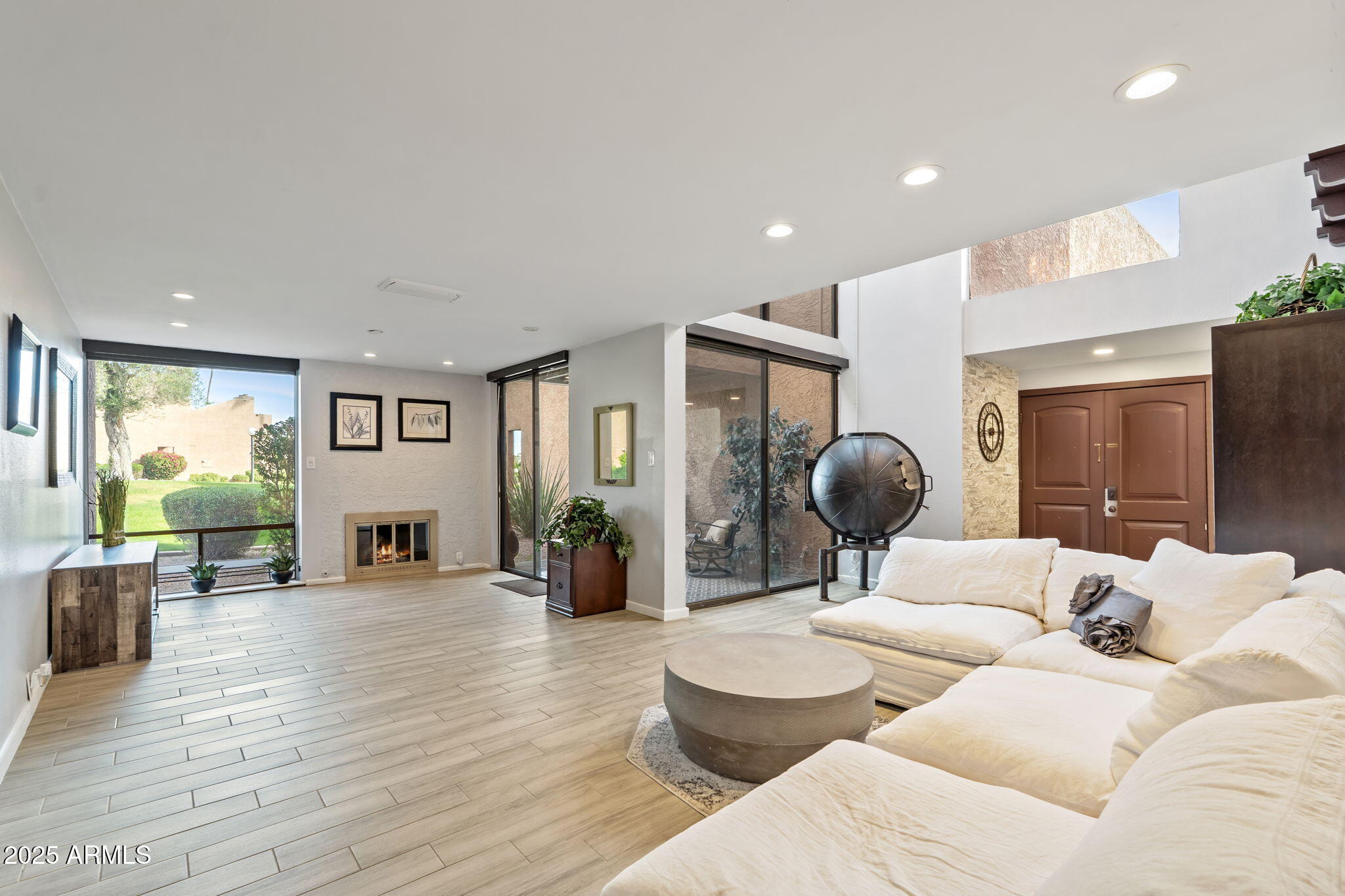 7401 N SCOTTSDALE Road 24