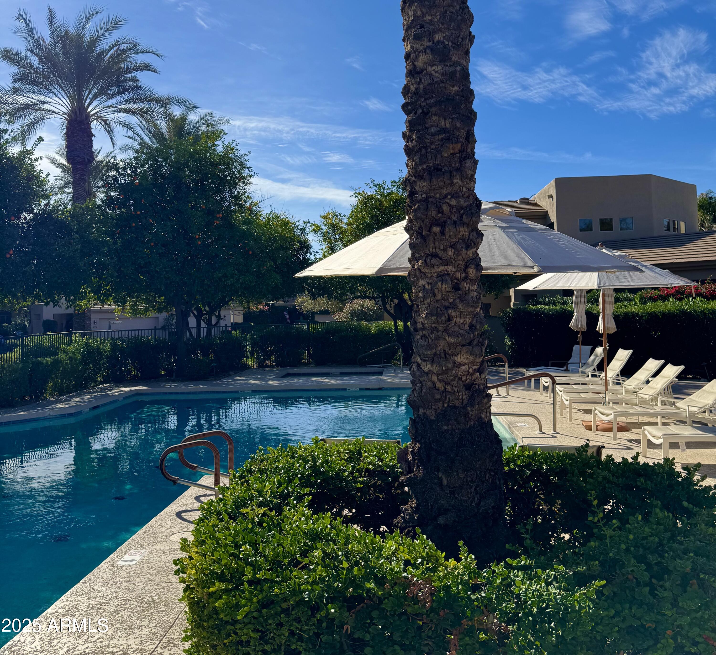 7307 E VAQUERO Drive