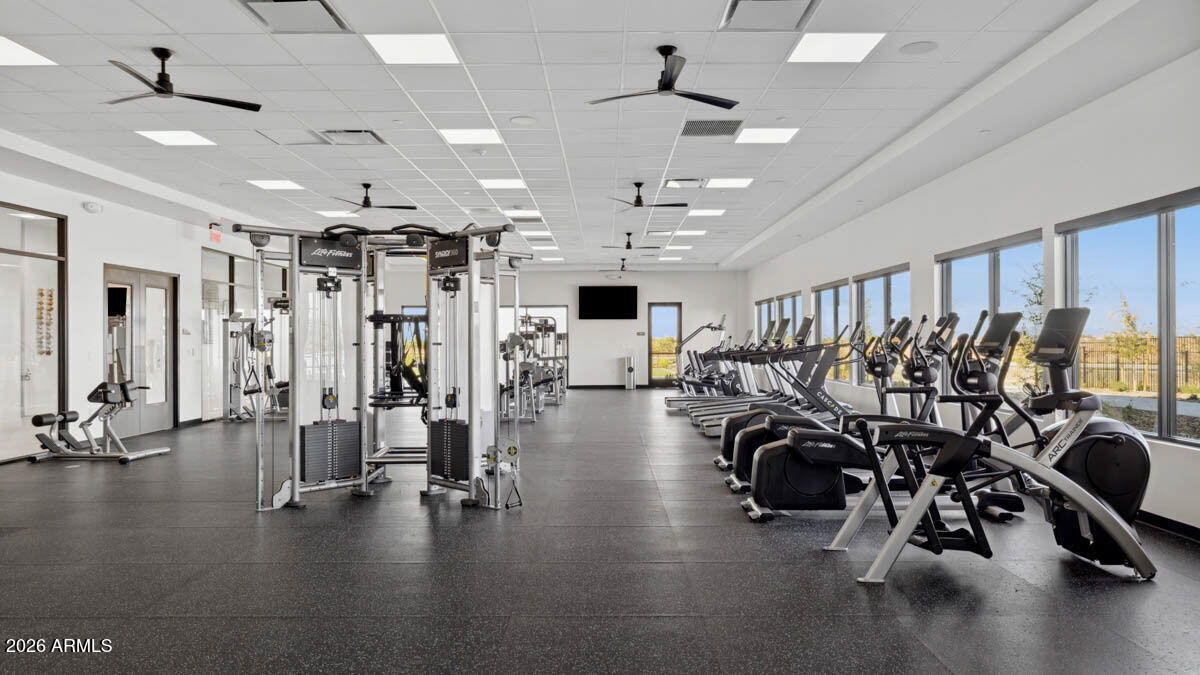 2532 W Shanley Avenue