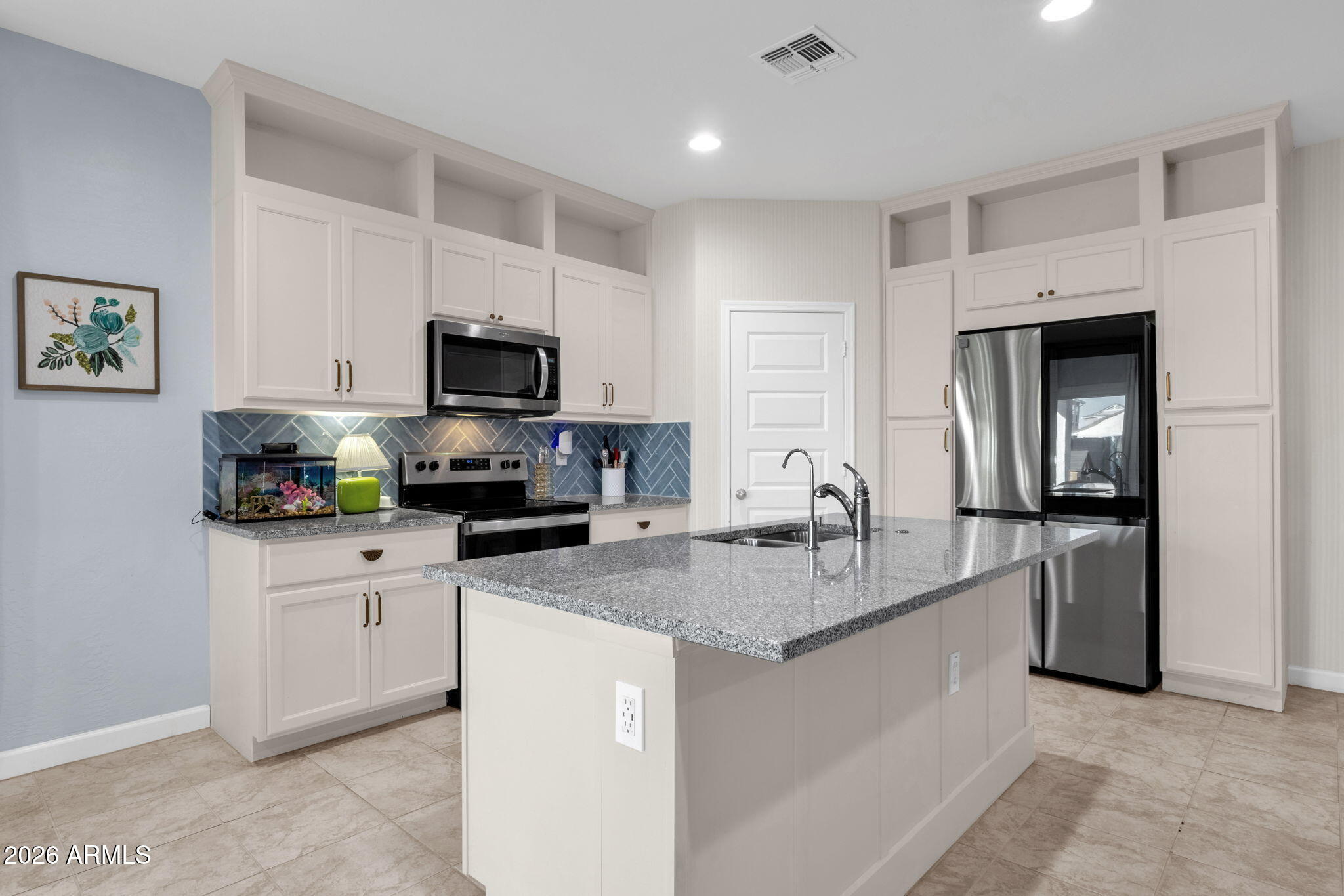 2532 W Shanley Avenue