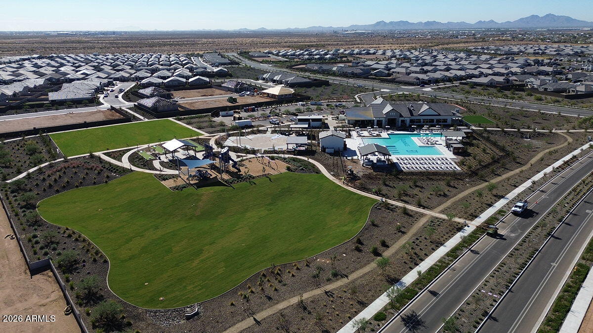 2532 W Shanley Avenue