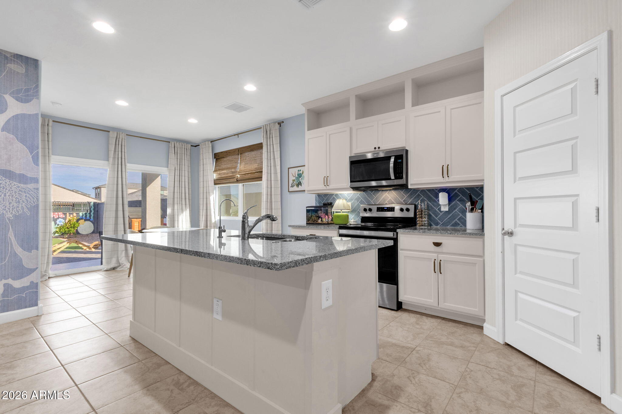 2532 W Shanley Avenue