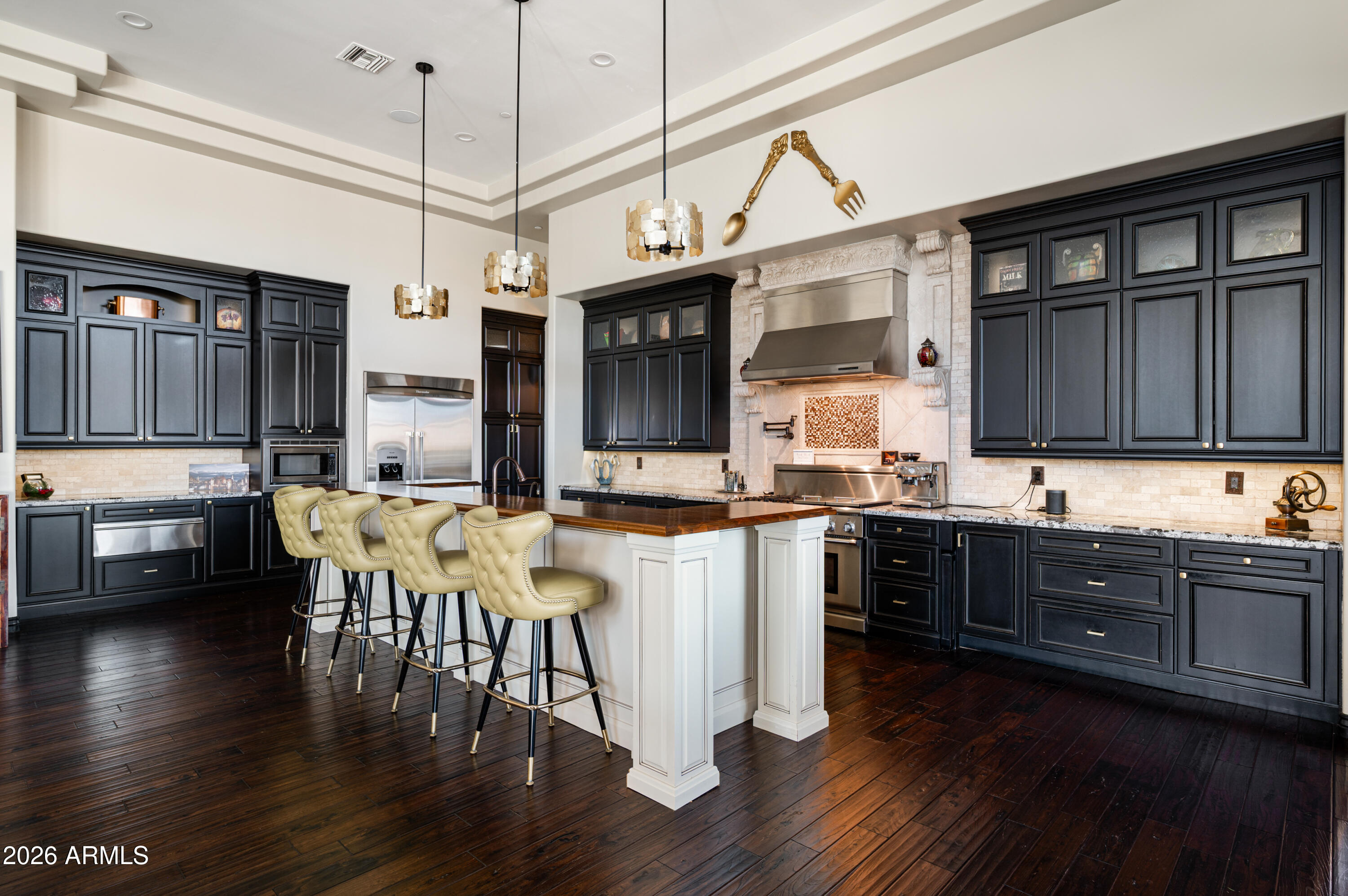 10638 E HEDGEHOG Place