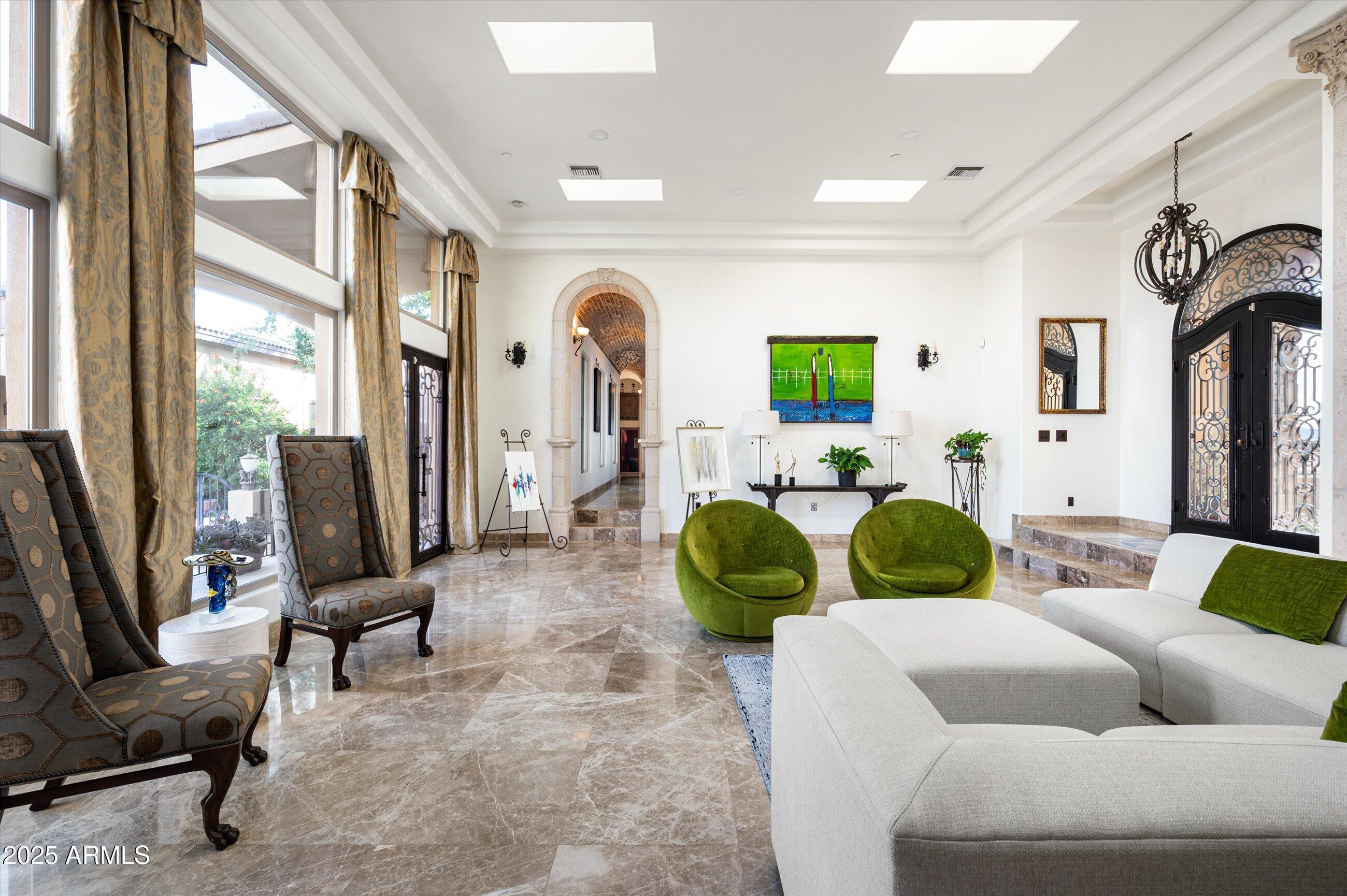 10638 E HEDGEHOG Place