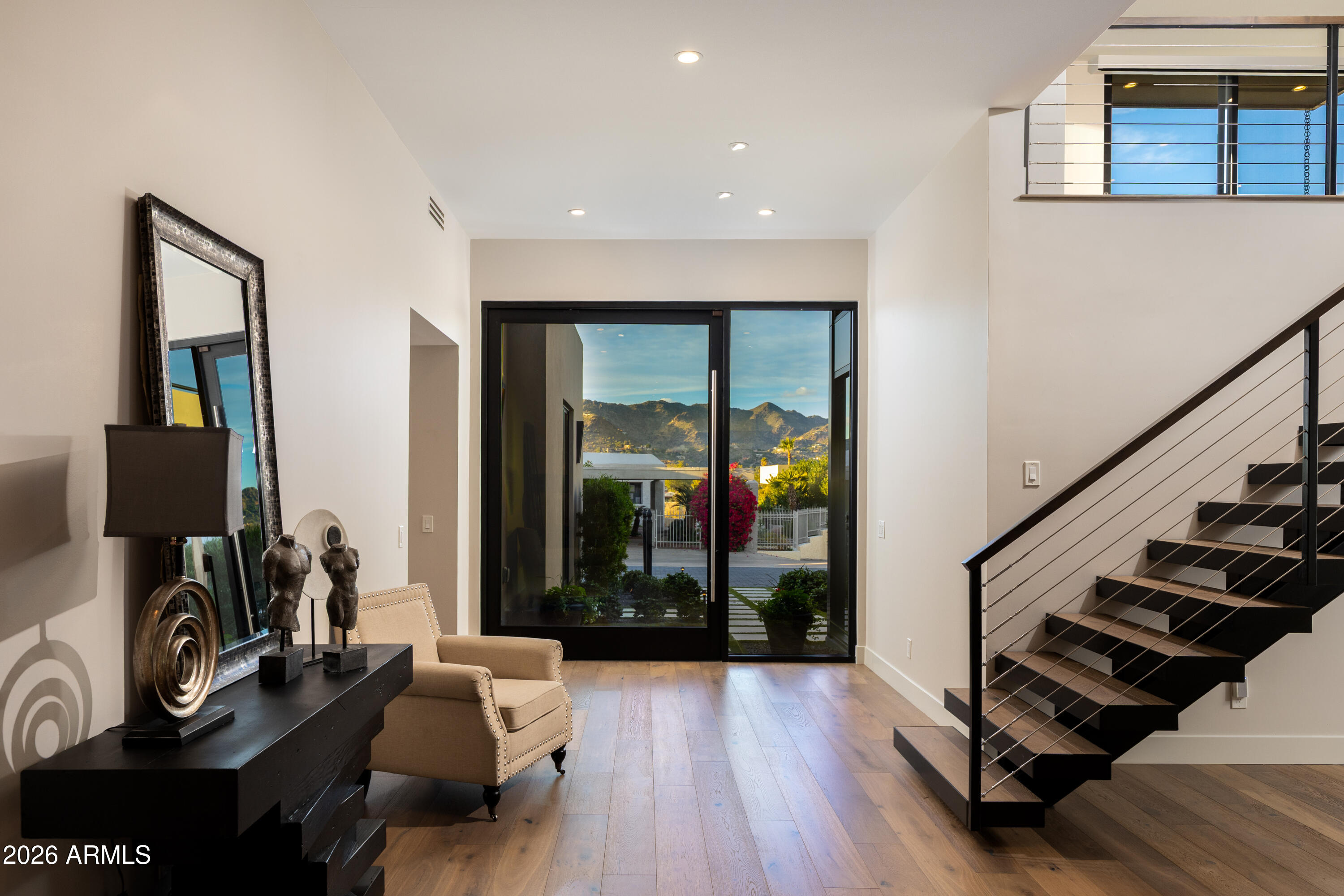 5935 N ECHO CANYON Lane