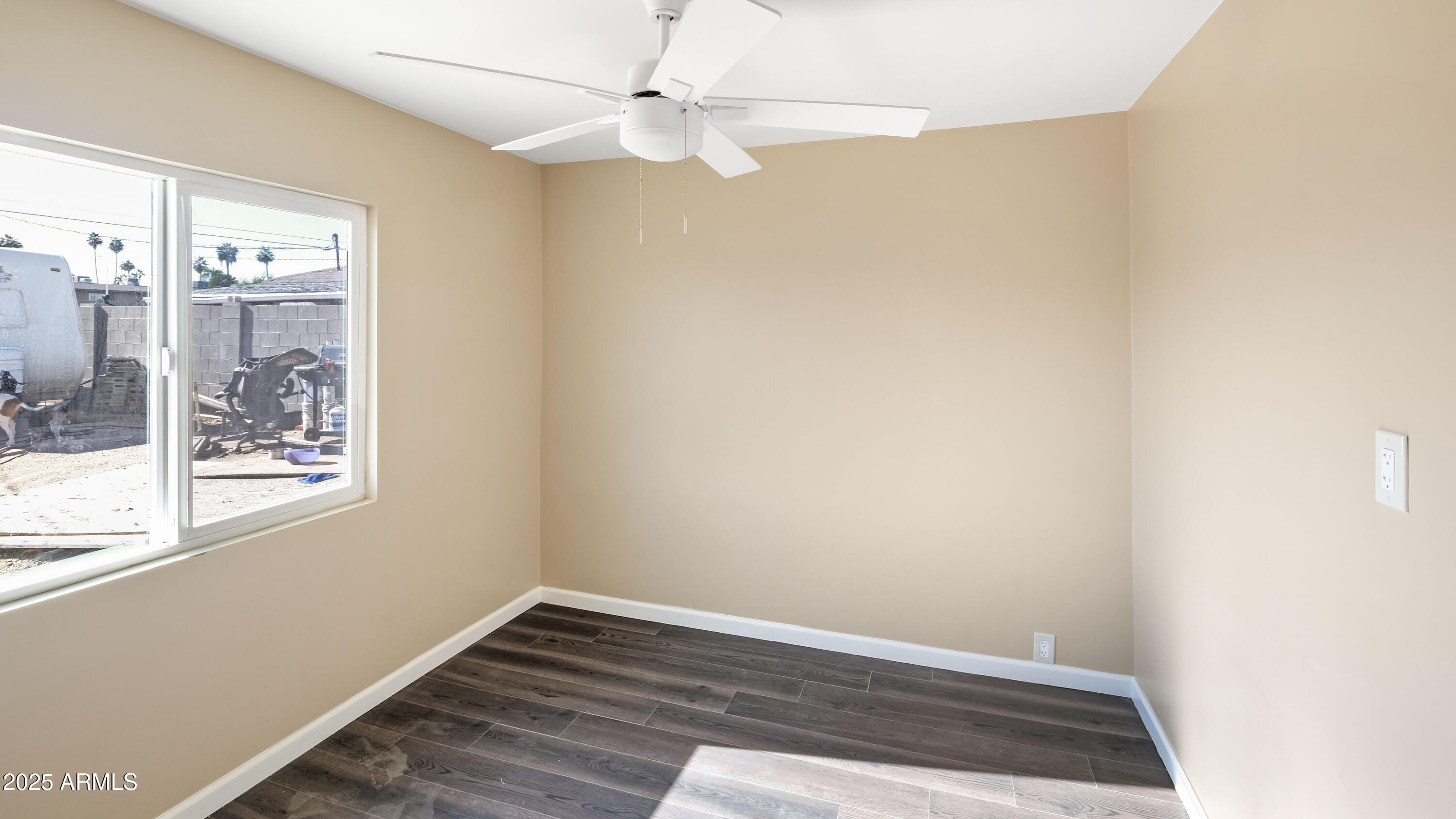 2333 W COOLIDGE Street