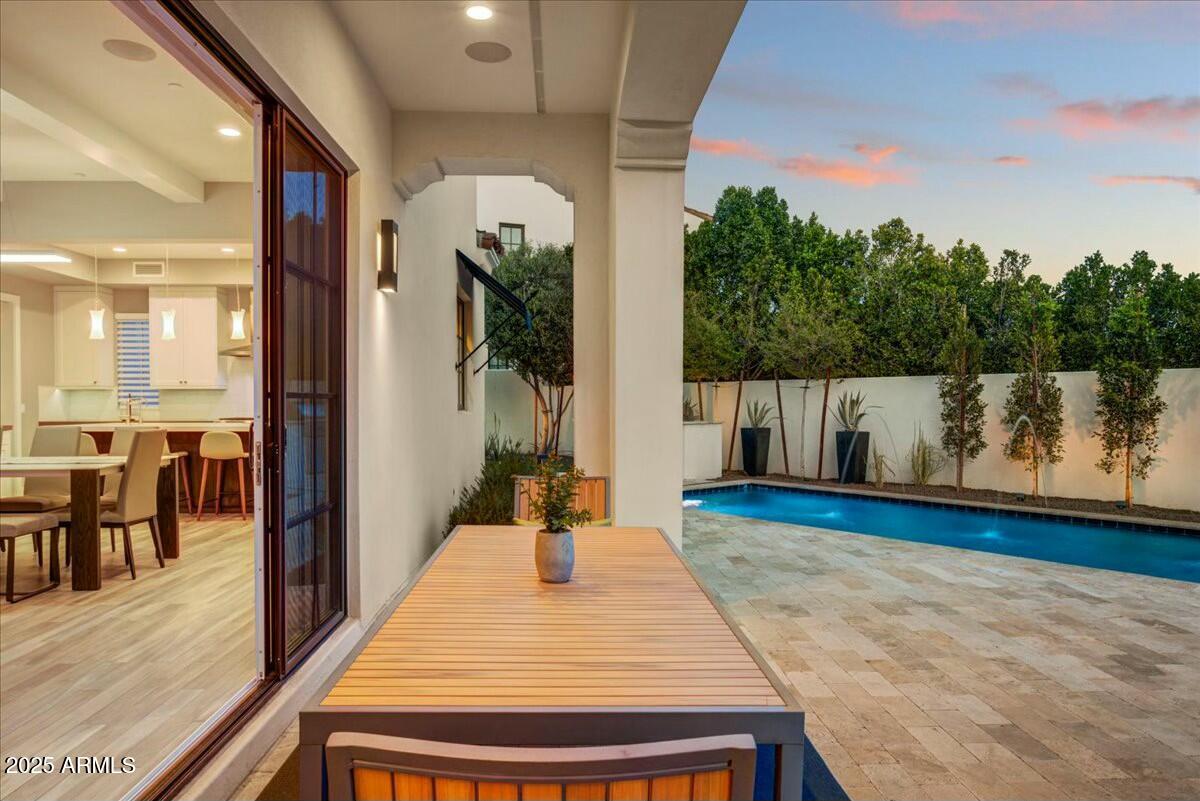 9467 E ROCKWOOD Drive