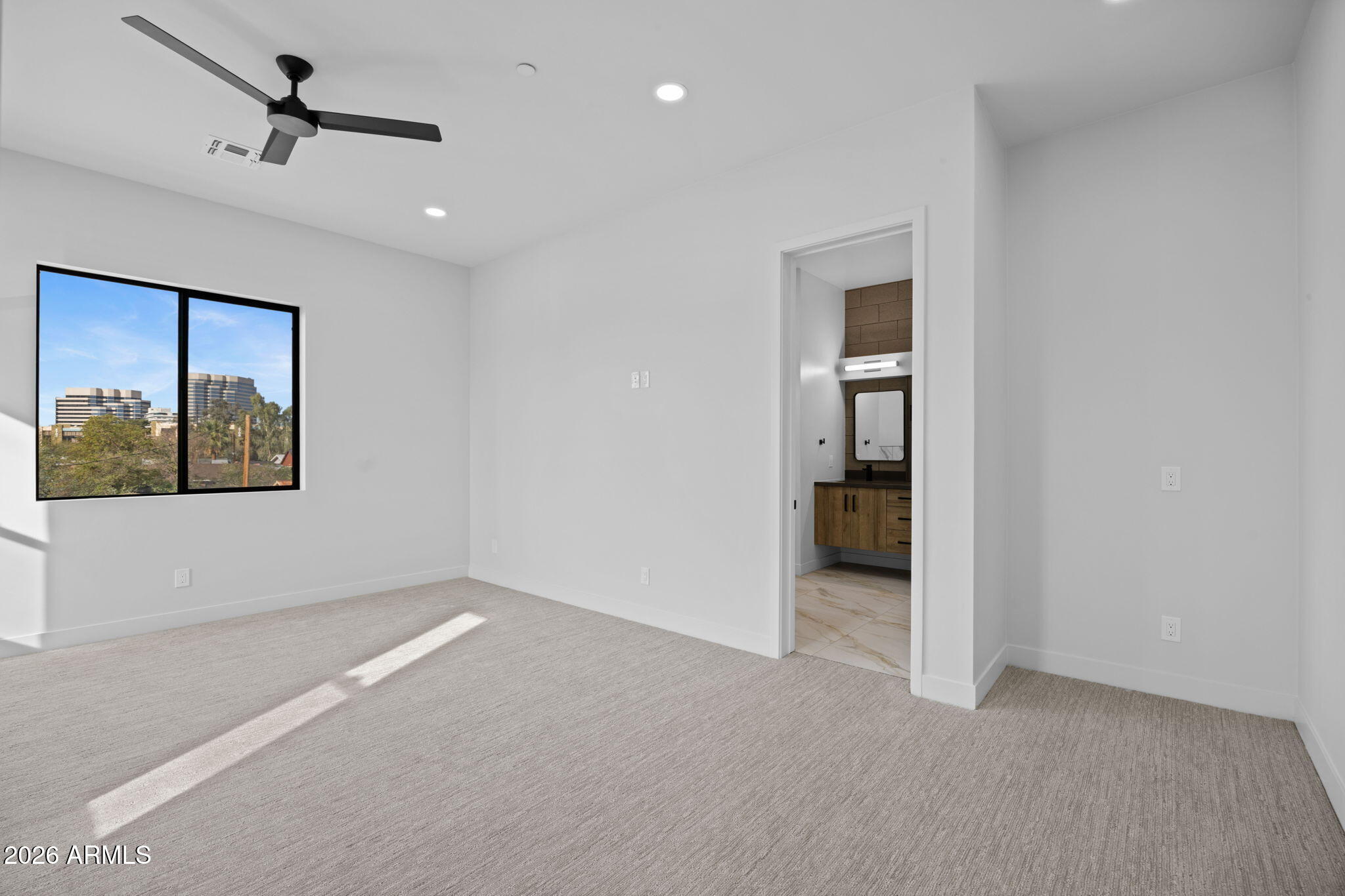 377 E WINDSOR Avenue 7